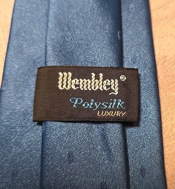 Vintage NWT Wembley Polysilk Mens Neck Tie Turquoise 3.25 In X 55 In