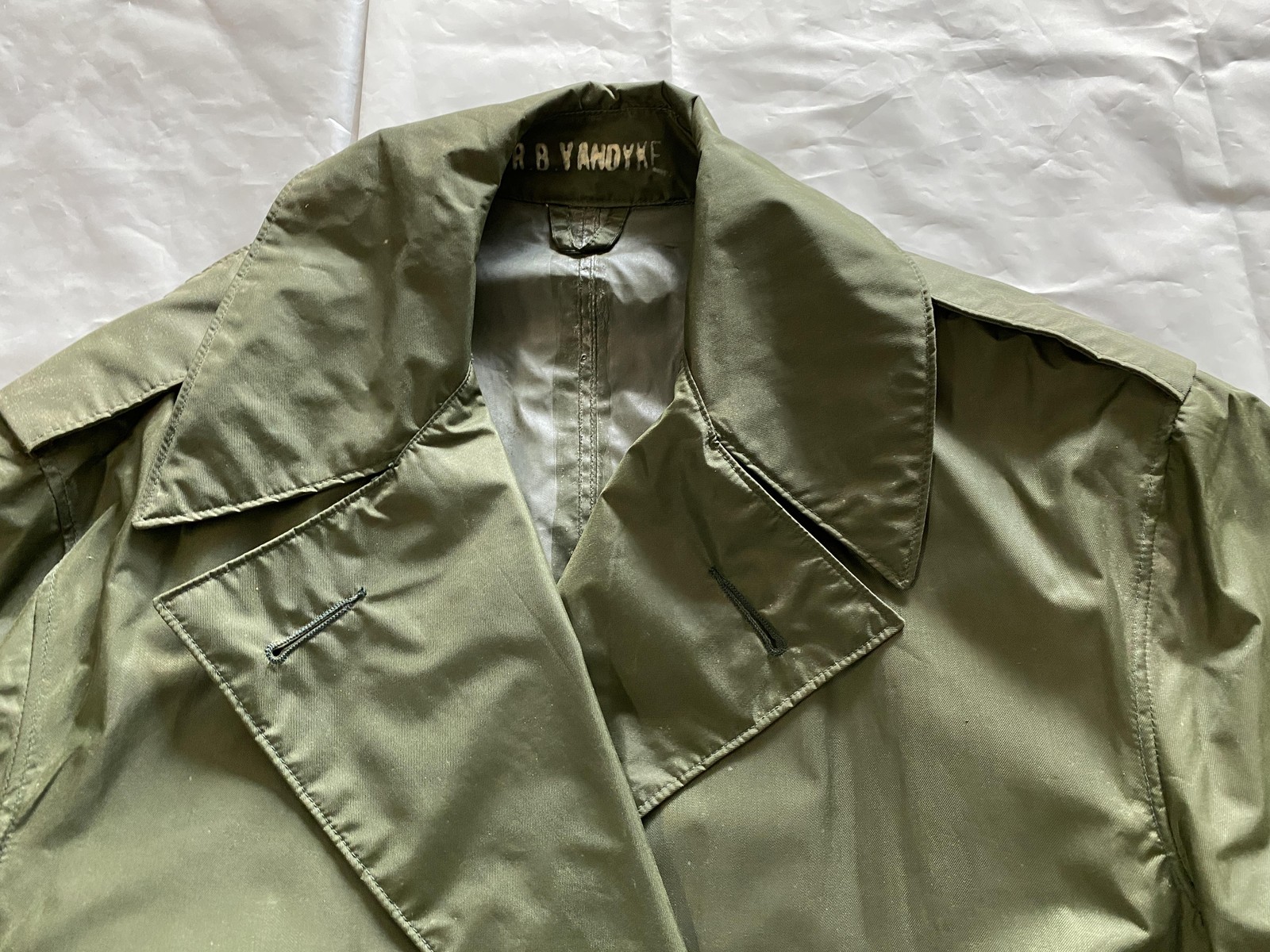 Vintage Military Blauer Raincoat Mens Green Nylon Rubber Coated Jacket Vietnam
