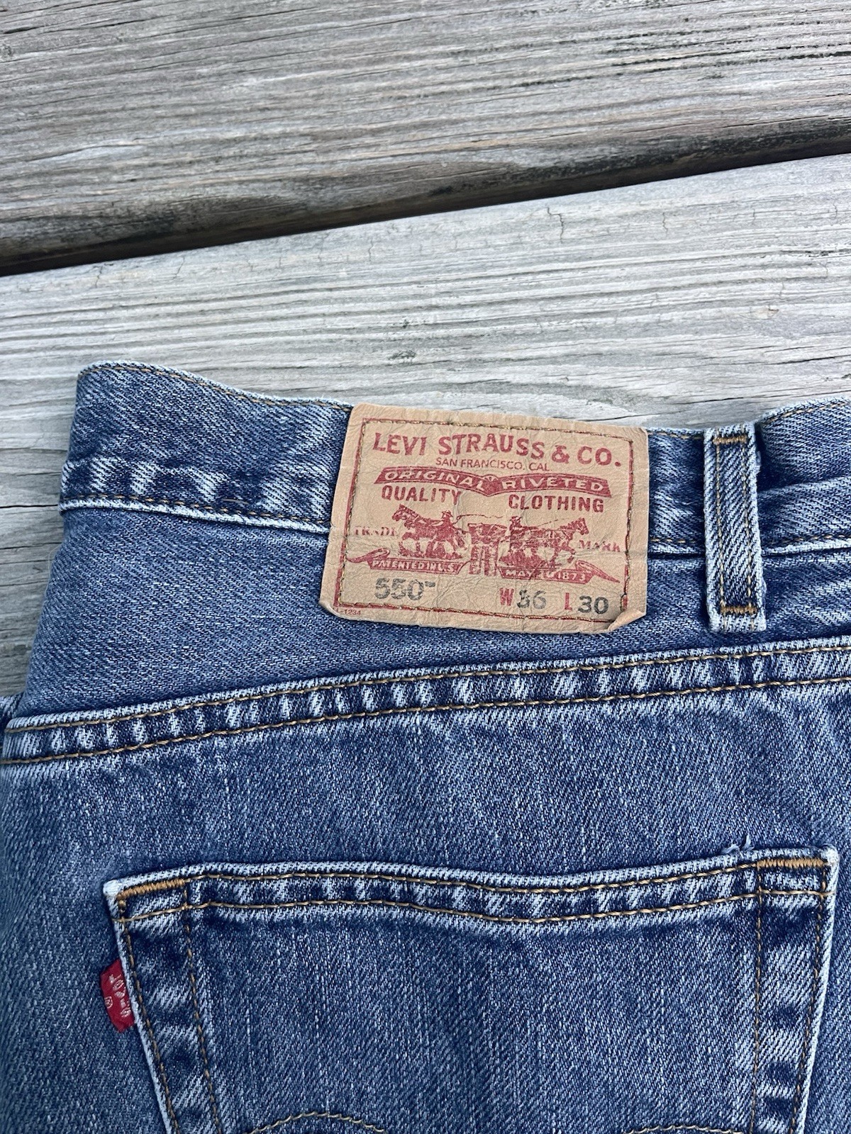 Levis 550 Relaxed Fit Jeans Mens 36×30 Blue Denim New Classic Straight Leg