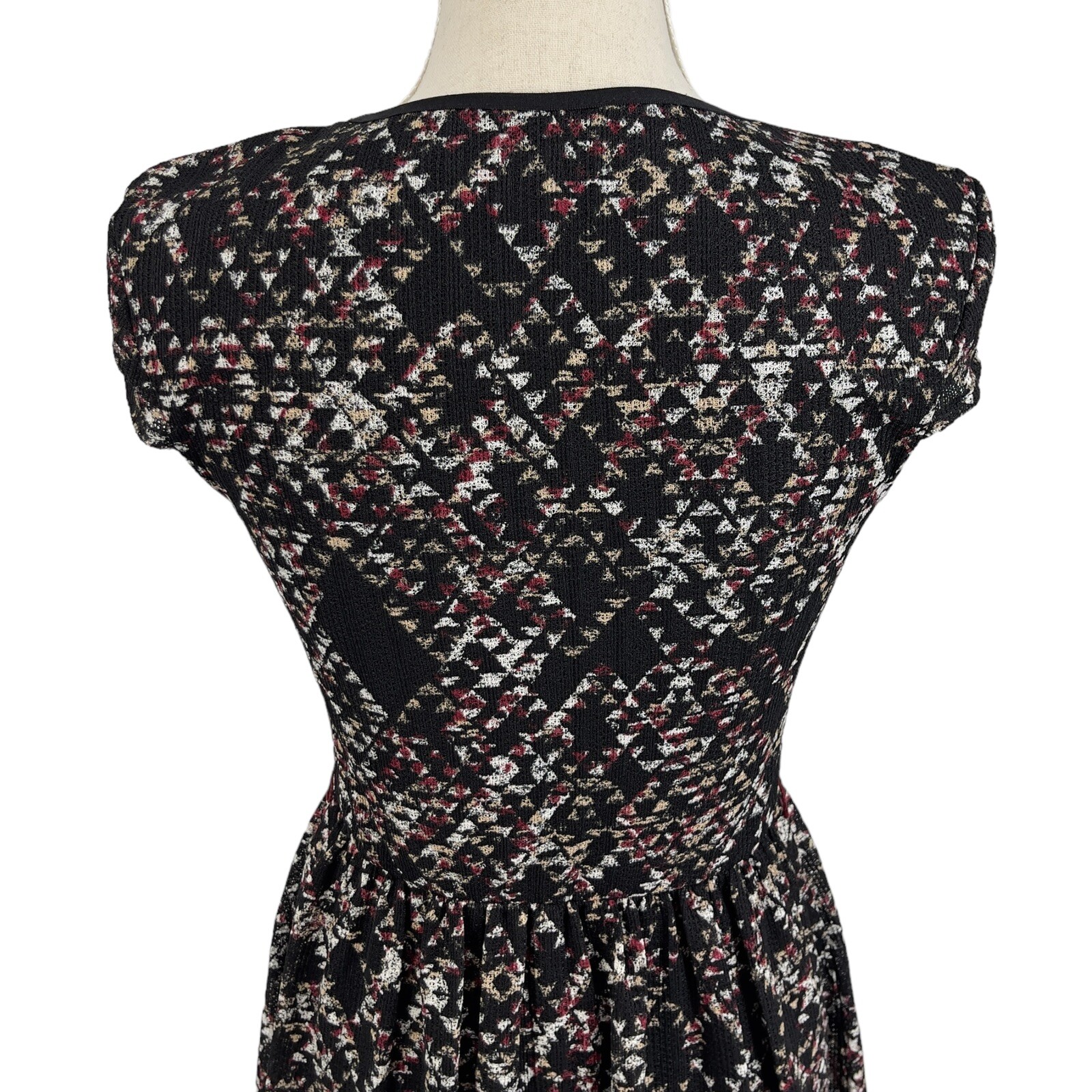 City Triangles Fit Flare Cap Sleeve Knit Overlay Geometric Print Dress Juniors M