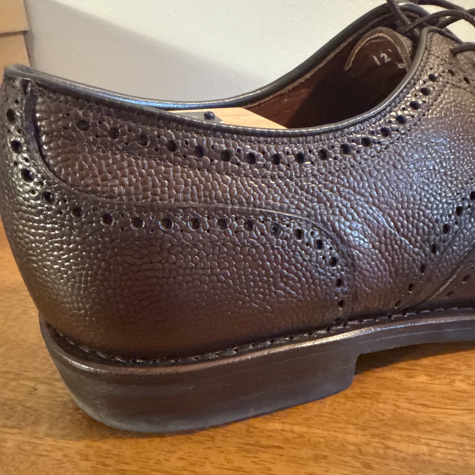 Allen Edmonds Player’s 2.0 Pebbled Brown Wingtip Dress Derby Men’s 12D Dainite