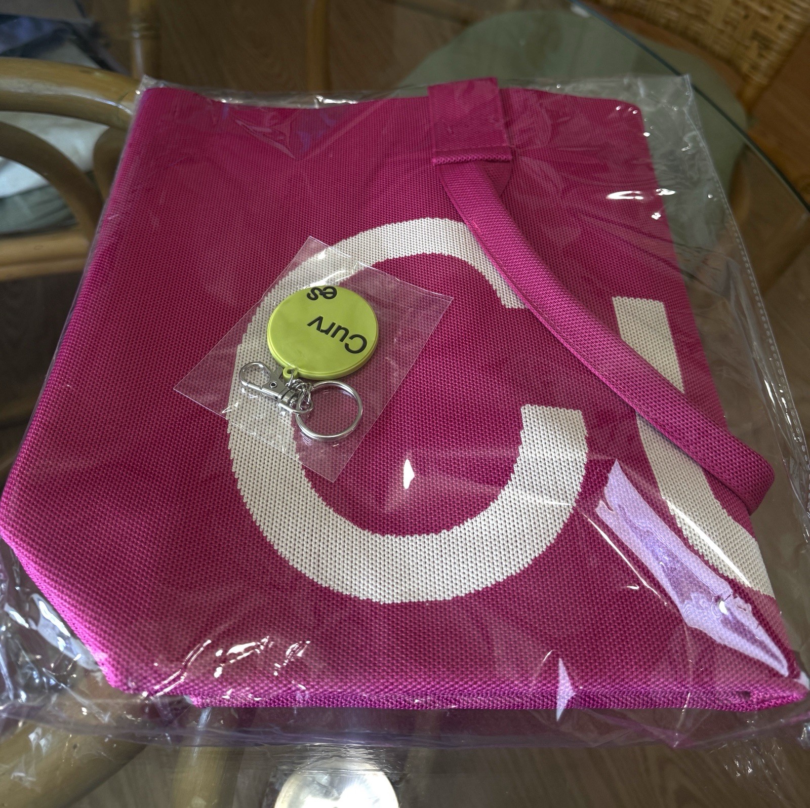 Curves Knit Tote (Raspberry) w/ Keychain
