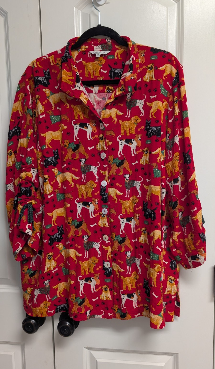 John Mark Women’s XL Red Dog Animal Print Button-Up Long Sleeve Collared Top