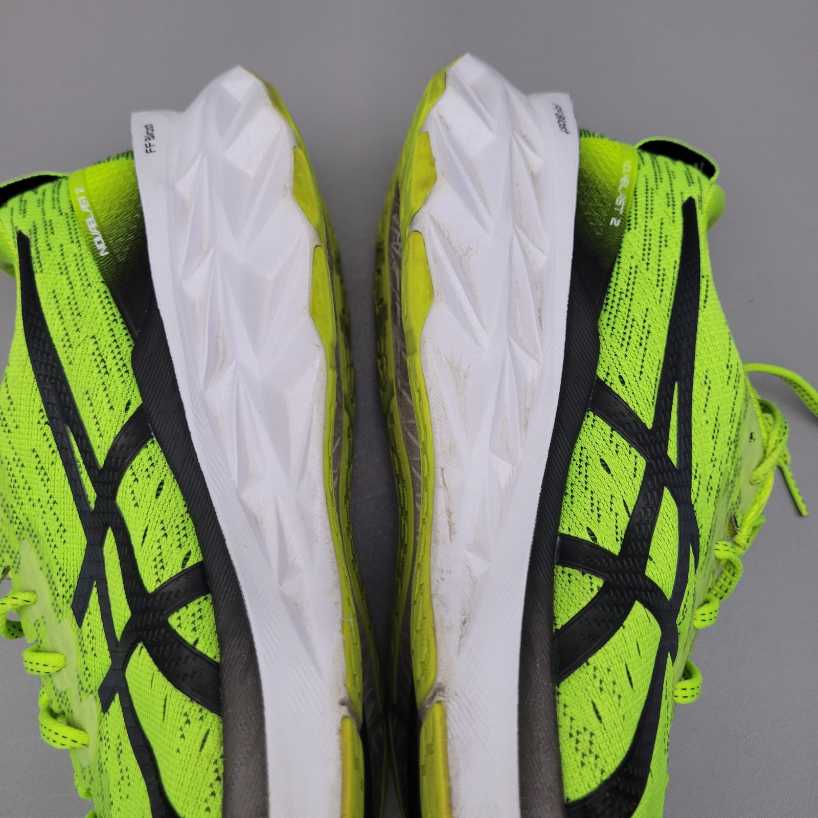 ASICS Novablast 2 Shoes Mens Size 12 Green FF Blast Running Trainer 1011B192