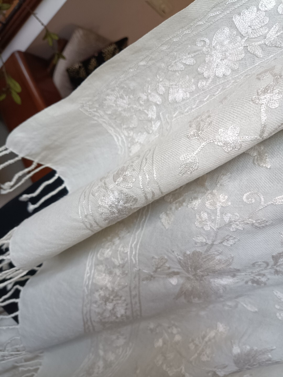 OFF-WHITE WEDDING SHAWL KASHMIR PASHMINA CREWEL EMBROIDERY 100% CASHMERE 38x78in