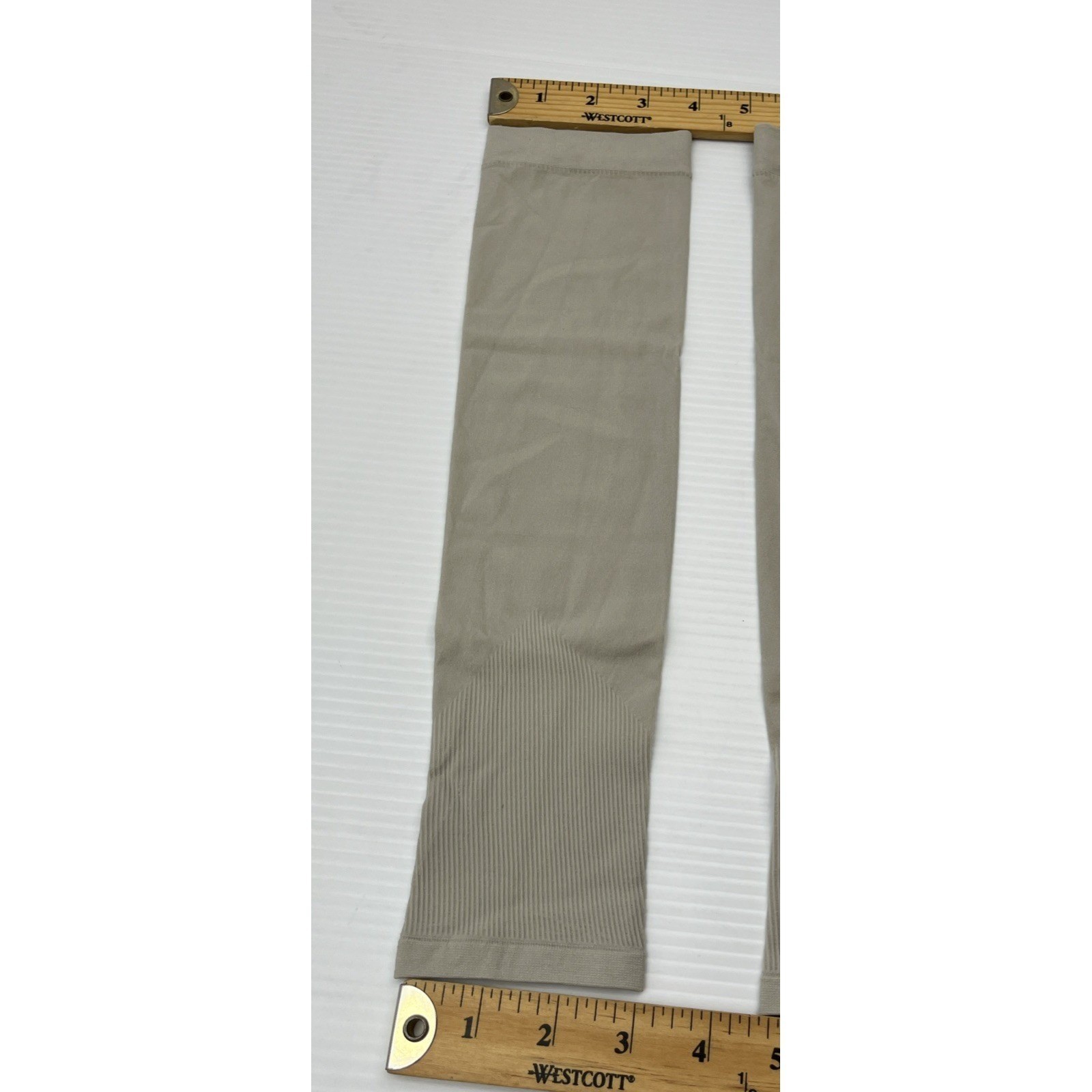2 Pack UPF 50+ Sun Sleeves Cooling Fabric Compression Arm Sleeves Gray