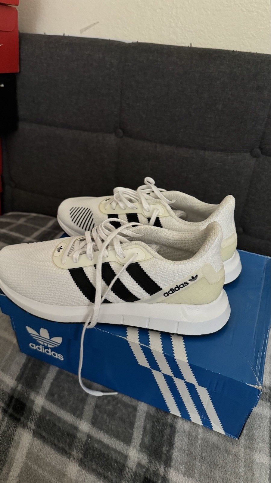 adidas Swift Run RF ‘Cloud White’ Men’s Low Top Lace-Up White/Black FV5358 2020