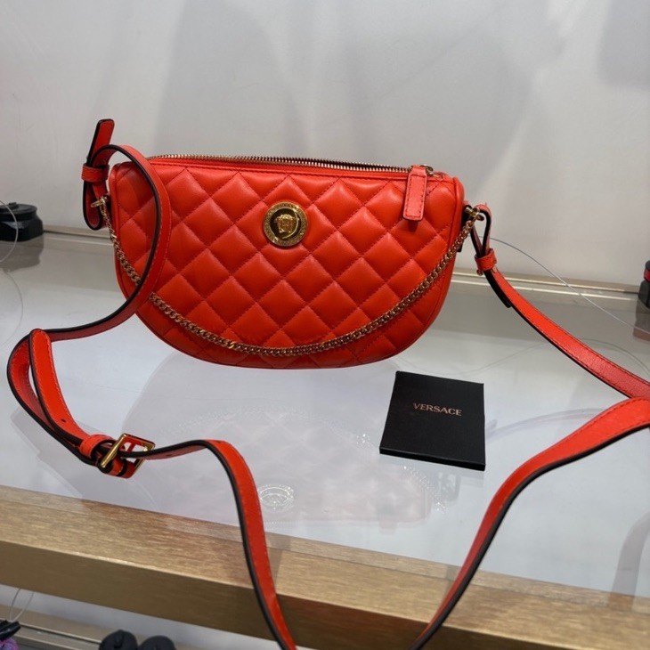 NWT Versace Half Moon Bag + Metal Coral Gold $ 1875 Retail Hot Deal
