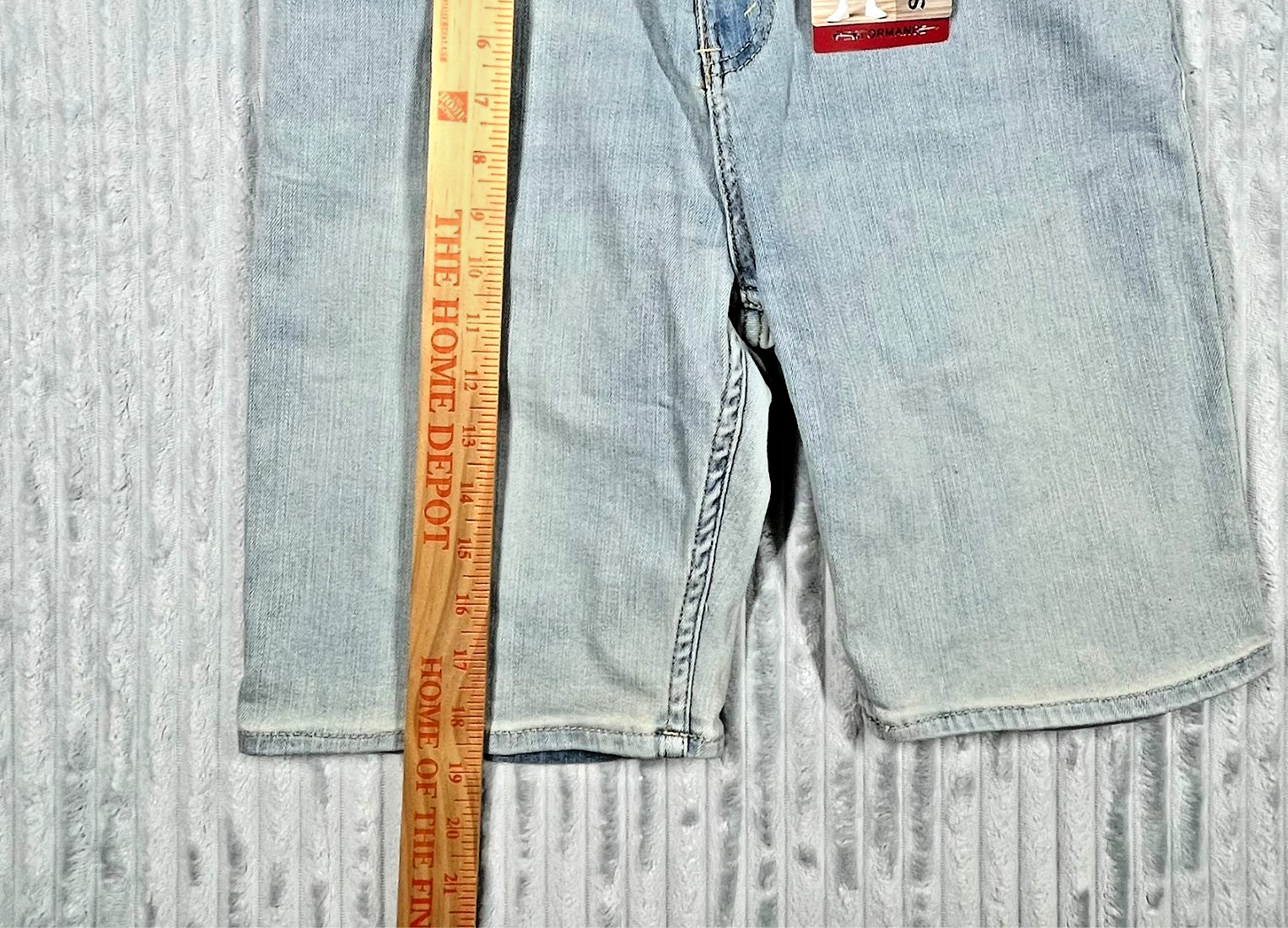 Levi’s Slim Short Youth 18 Reg Light Wash Stretch Comfort Adjustable Waistband