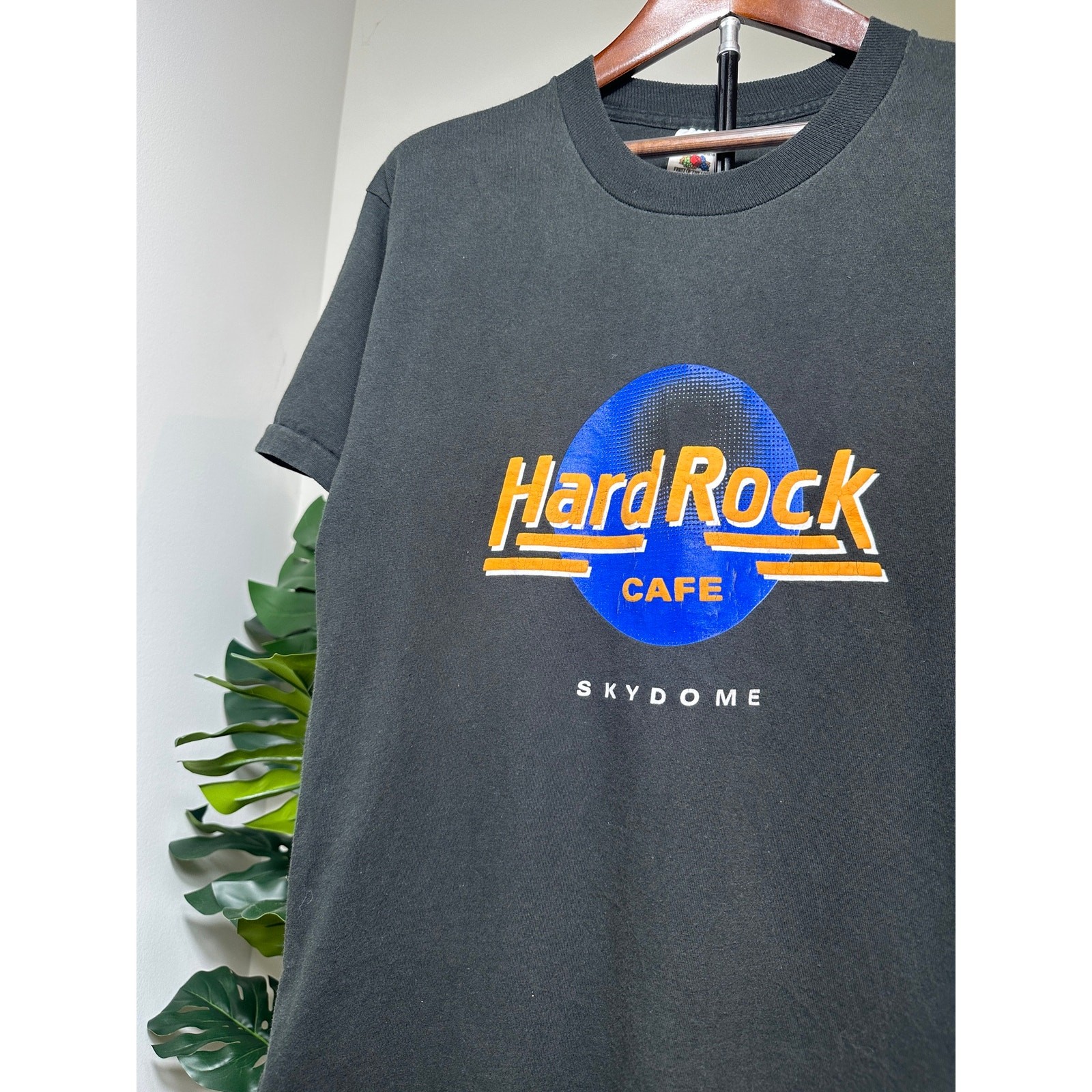 Vintage Hard Rock Cafe Skydome Toronto T L Single Stitch Fruit of Loom 91-94