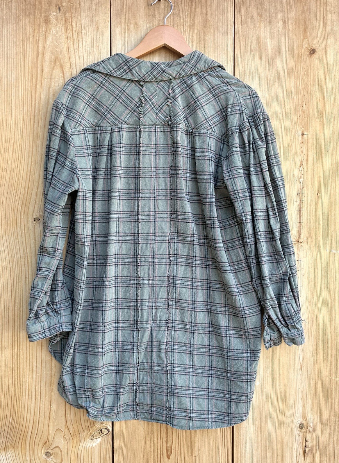 Natural Life Plaid Top Sz Small