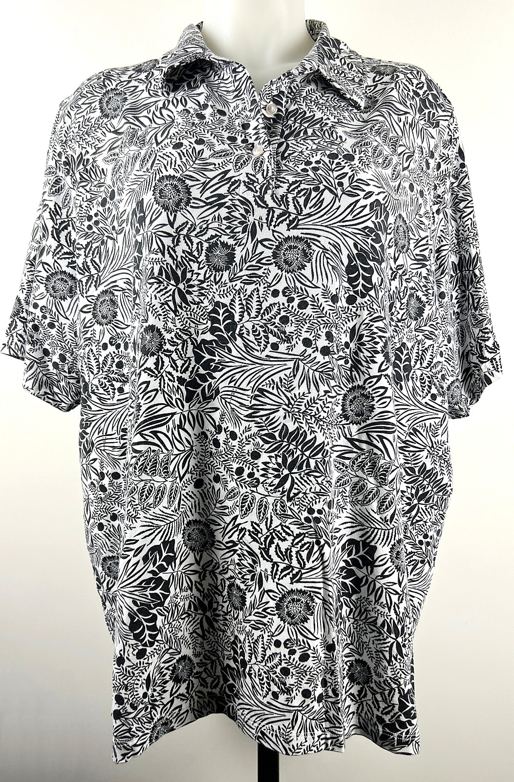 Lands’ End White & Black Floral S/S Polo Shirt Women’s 2X (20W-22W)