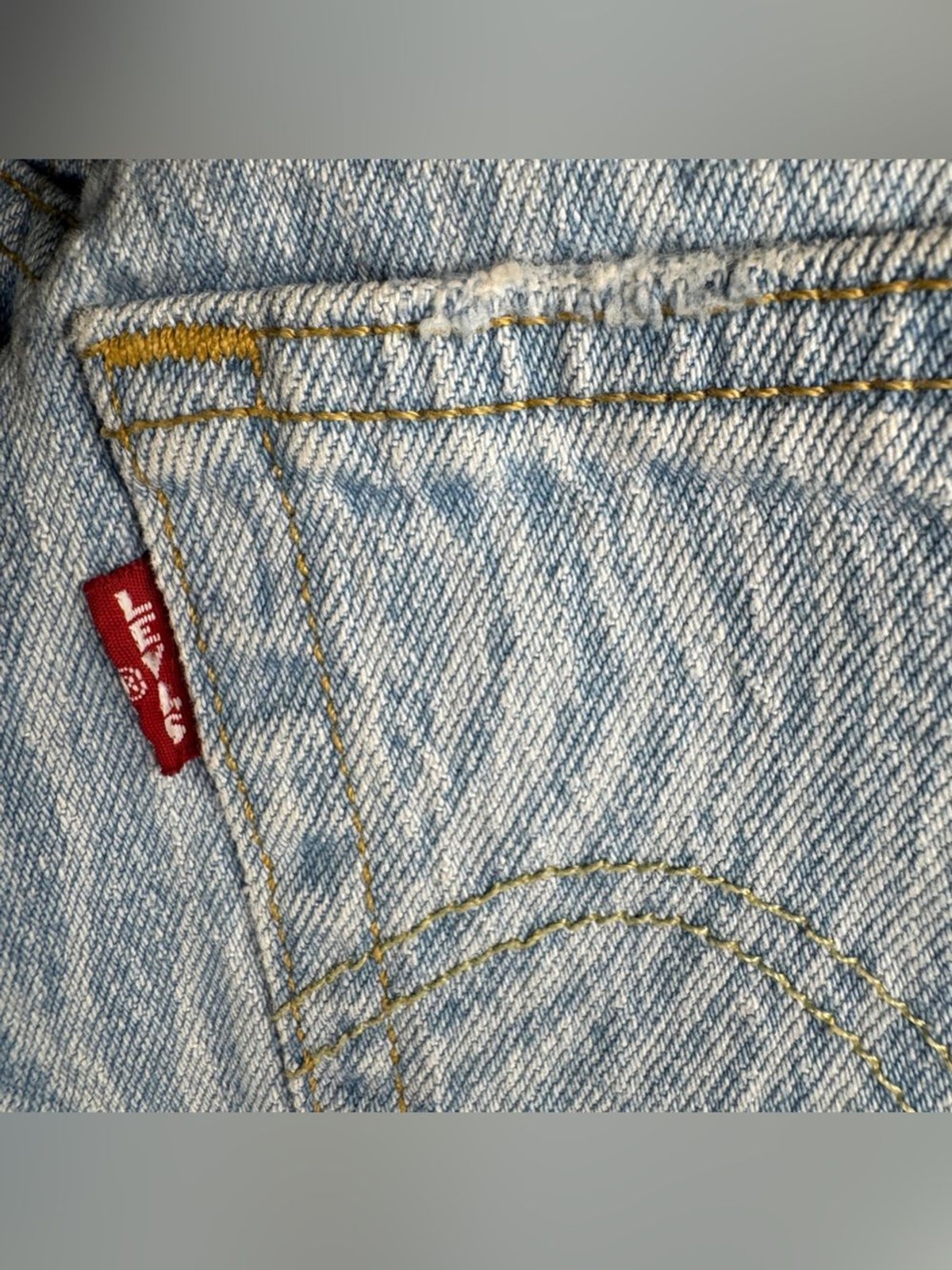 Levi’s 501 Button Fly Jeans Womens W25 L26 Light Wash Straight Leg Denim
