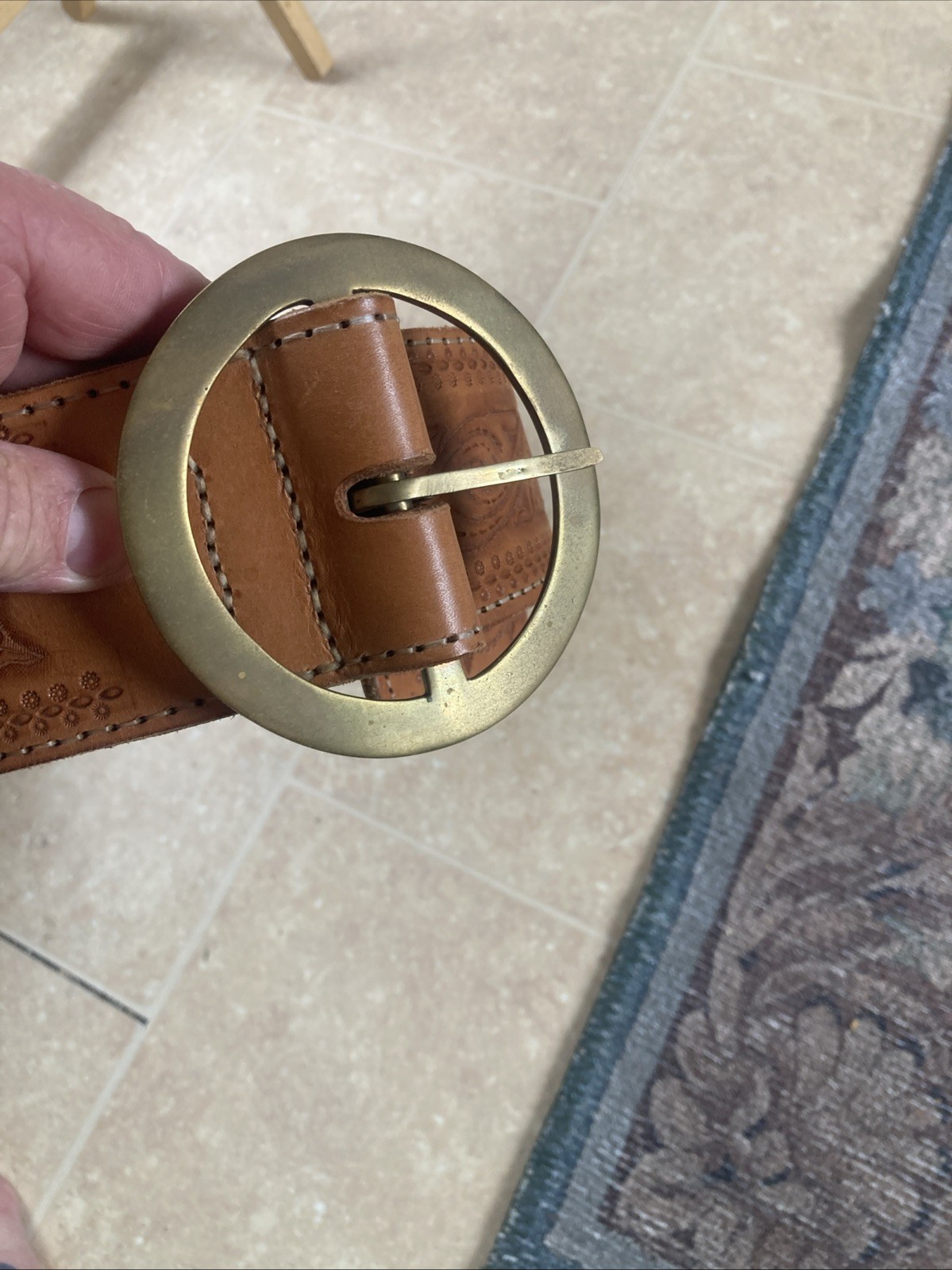 vintage HAND TOOLED belt Size 46 brown Genuine leather 2-3/4 Inch Wide