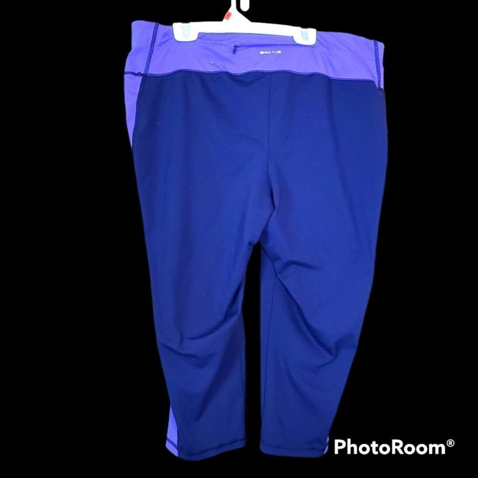 Lane Bryant Active Size 18-20 High-Rise Capri Leggings Blue Purple Colorblock