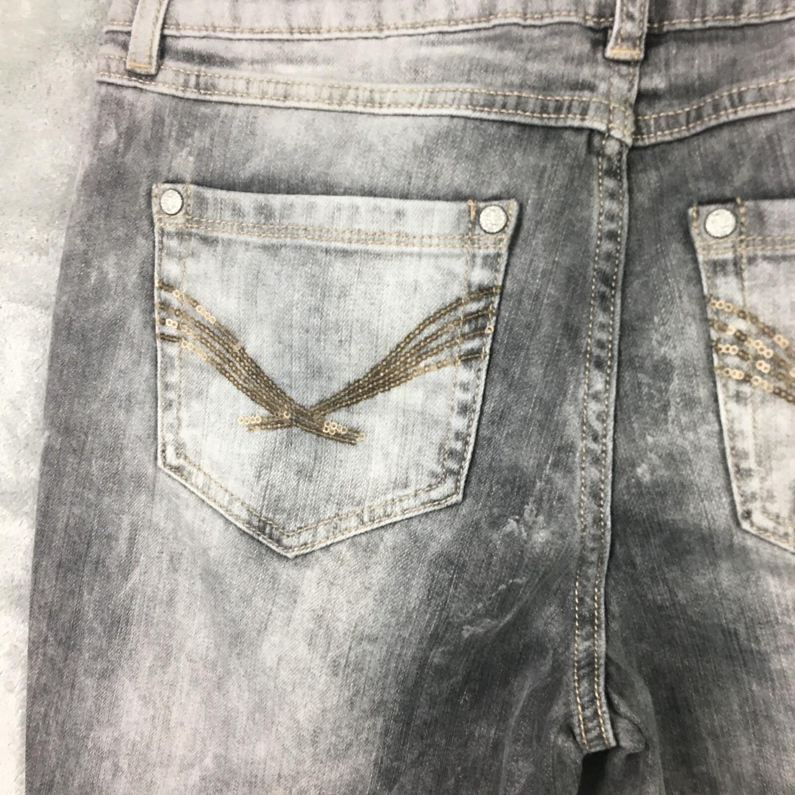 Elle Skinny Denim Sz 8 Gray Mid Rise Denim Embroidered 30 in Waist 26 in Inseam