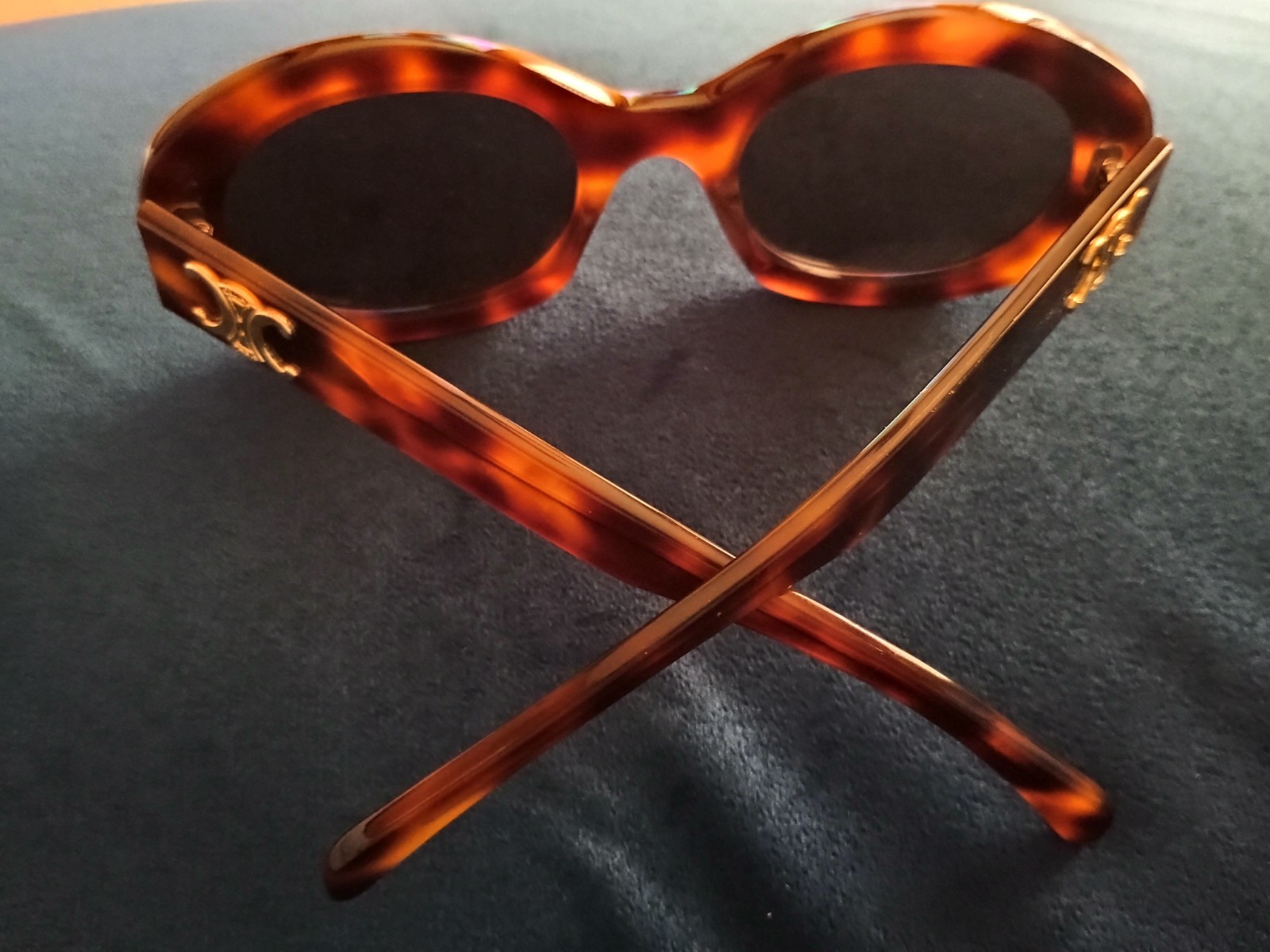 CELINE CL40194U 53A Tortoise Shell Oval Sunglasses Black Lens 52-22 145