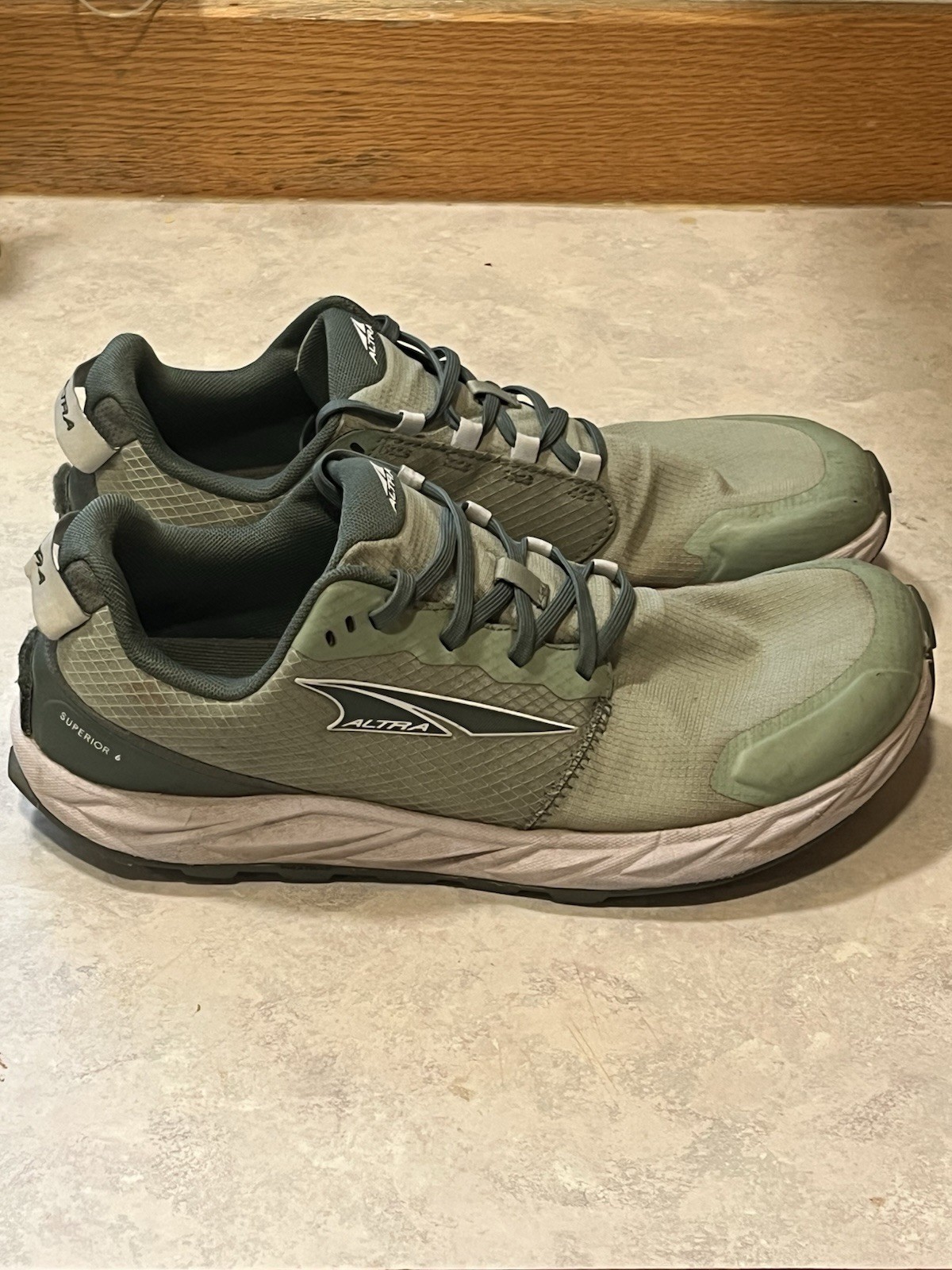 Altra AL0A82CM330 Superior 6 Running Athletic Fashion Sneaker Green Women 9.5