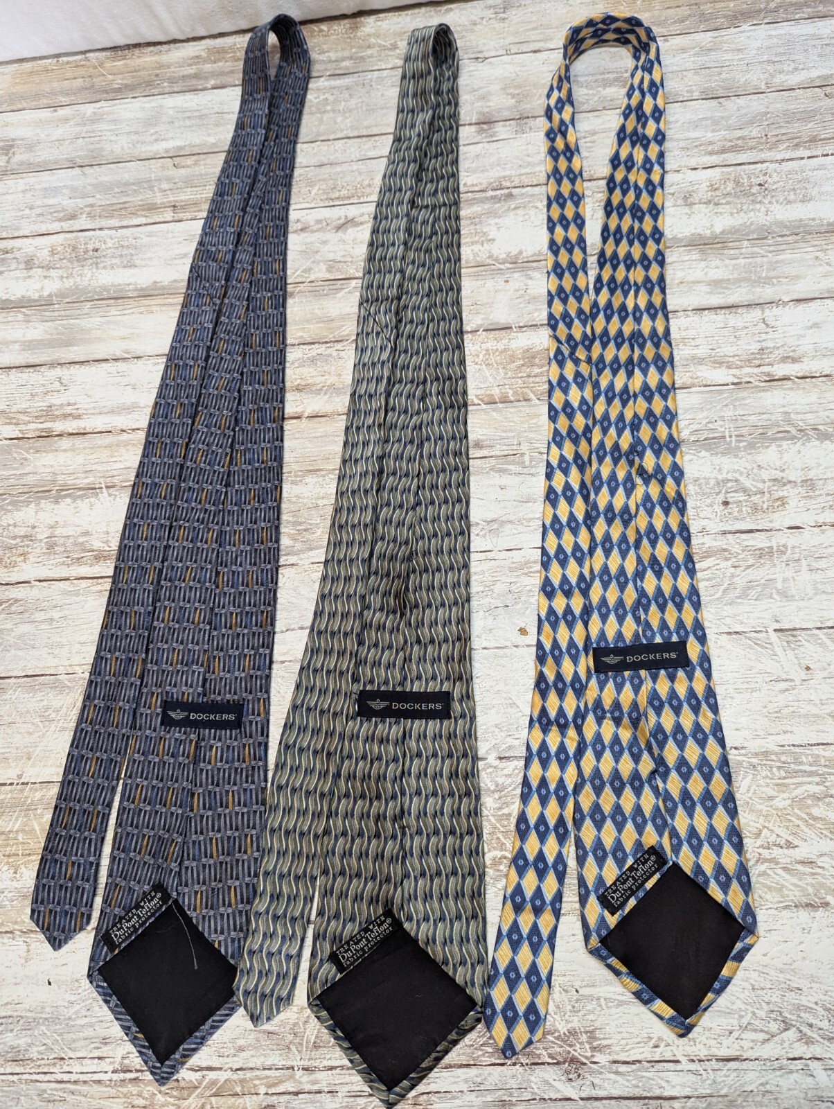 Men’s Ties Lot of 3 Men’s Neck ties. Dockers Used Cheep Free Returns