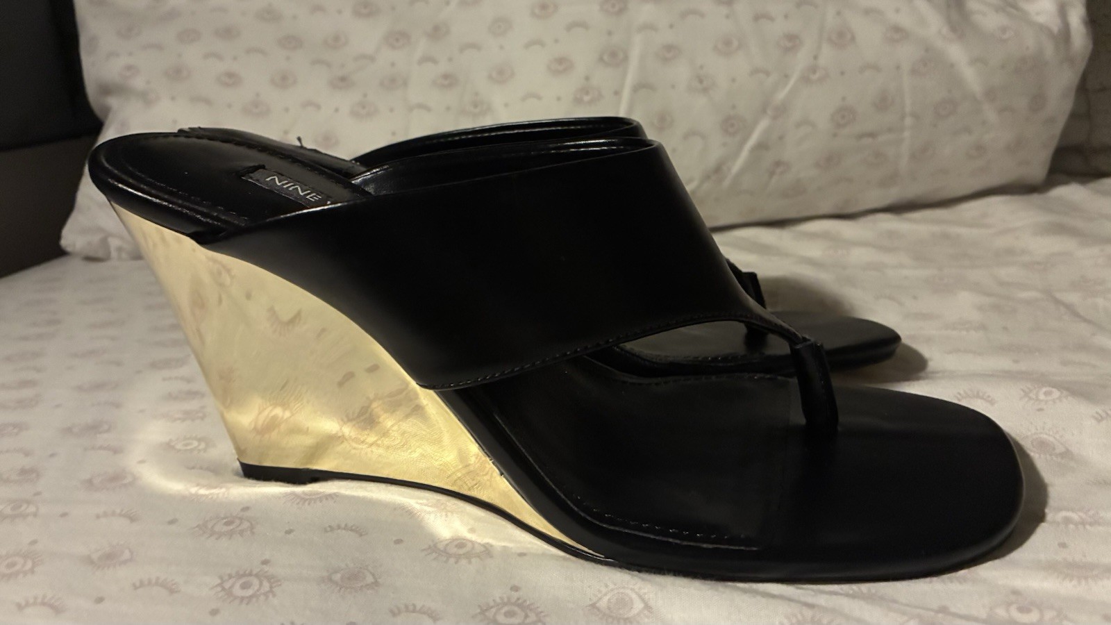 Nine West Women’s Black/Gold Leather Wedge Slide Sandals Open Toe 8.5 M