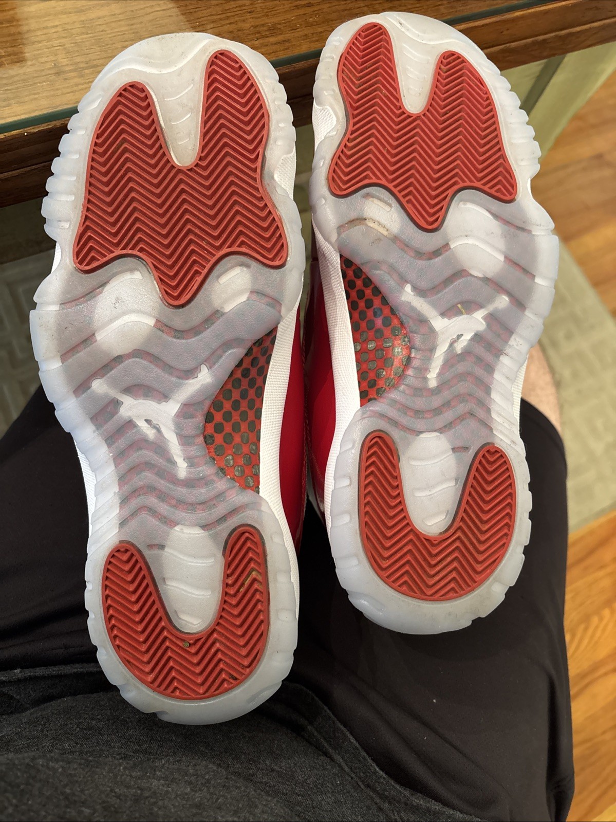 Air Jordan 11 Cherry