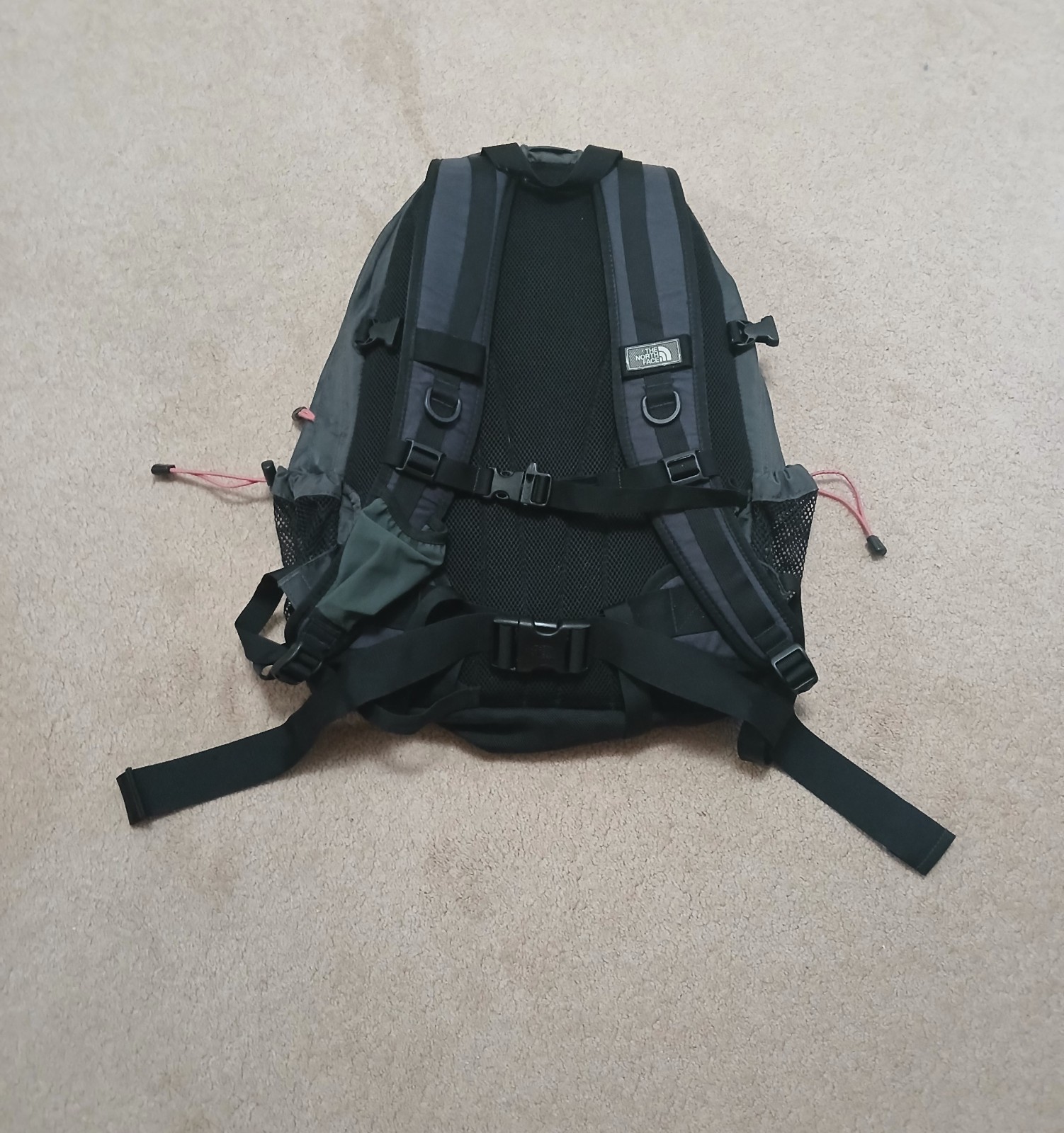 The North Face Recon Backpack Black/Grey/Pink Laptop Divider Hiking 2 Straps
