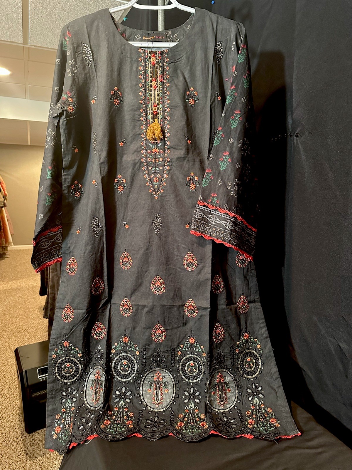 Riwayat Brand Embroidered Lawn / Cotton Shirt / Kurti – 1 Pc – Medium Only -$22