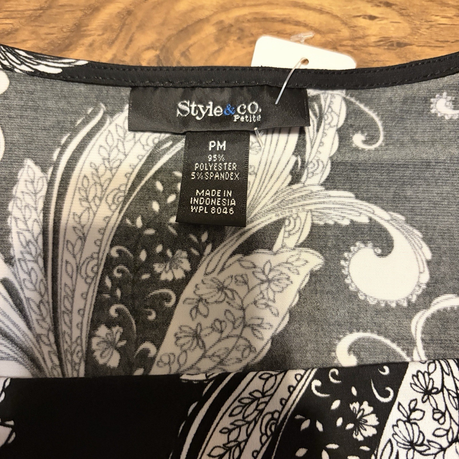Vintage Y2K Style n Co Black & White Paisley Fairy Sleeves Top Size M