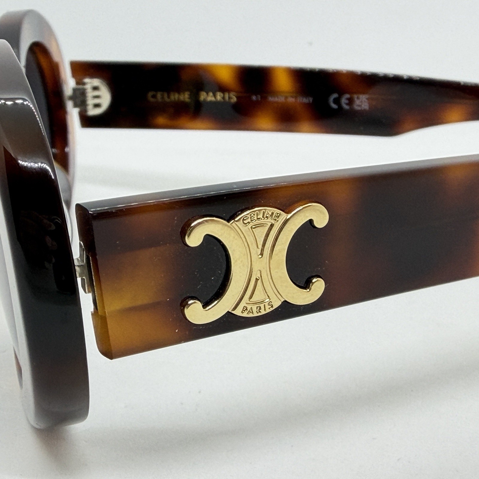 CELINE Triomphe women’s oval sunglasses + hard case +bag 52mm CL40194U Tortoise