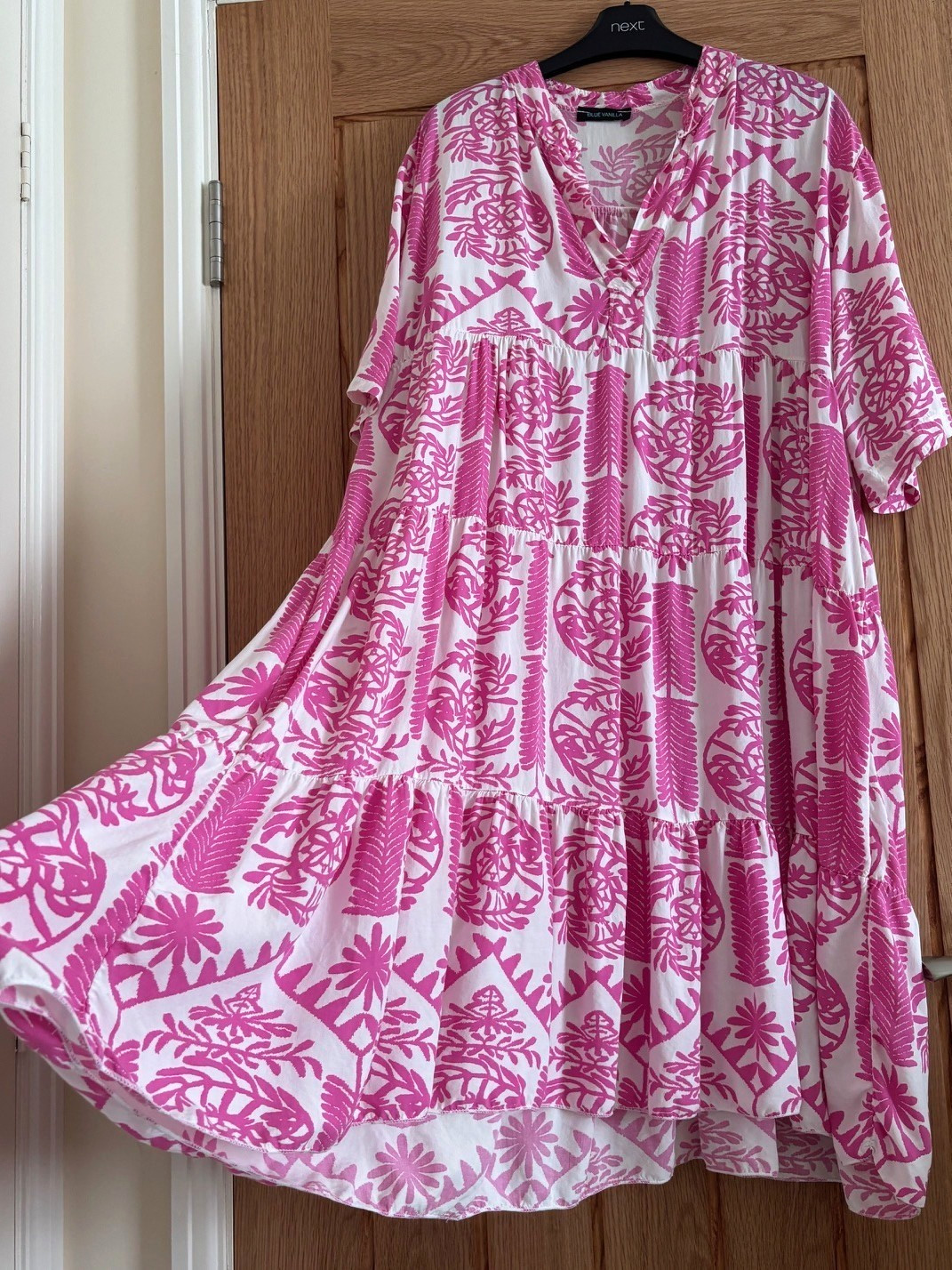 Blue Vanilla White & Pink Print Relaxed Fit Tiered Smock Dress, approx 22-24