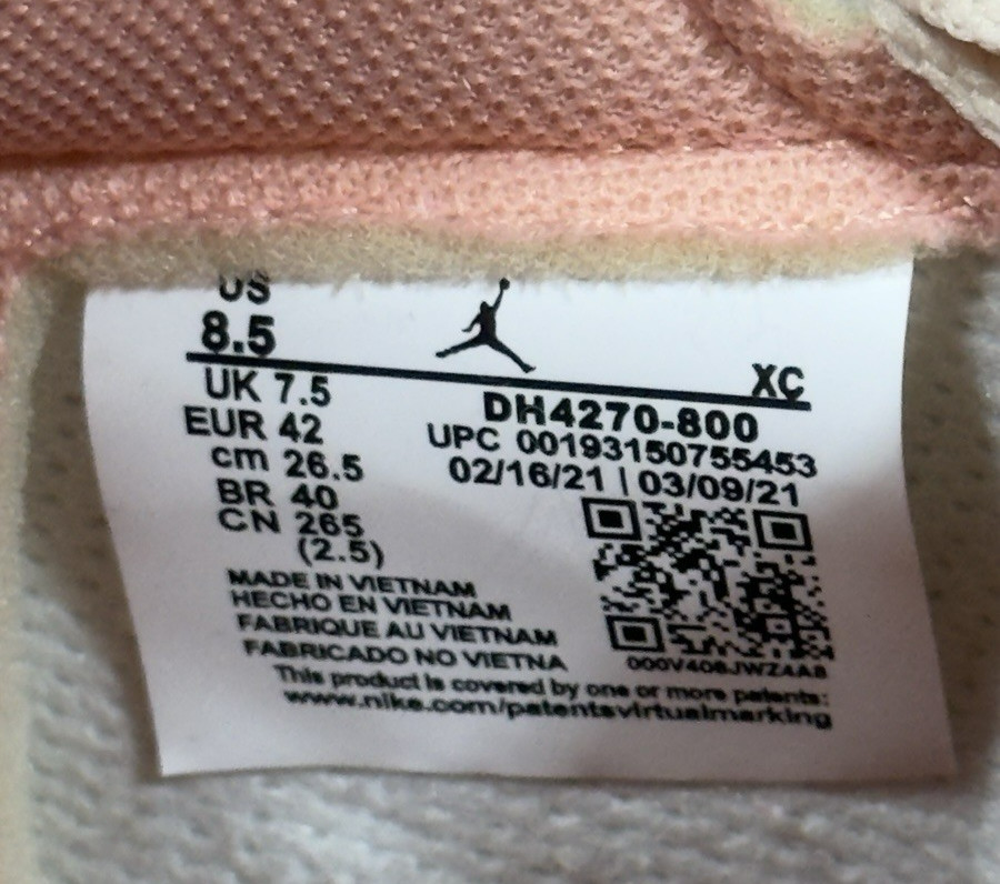 Nike Air Jordan 1 Mid Shoes Men’s Size 8.5 Apricot White Sneakers DH4270-800
