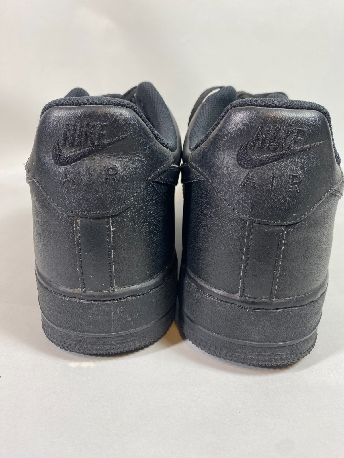 🔥 Nike Air Force 1 07 Low Triple Black Shoes Casual Mens Size 15 315122-111