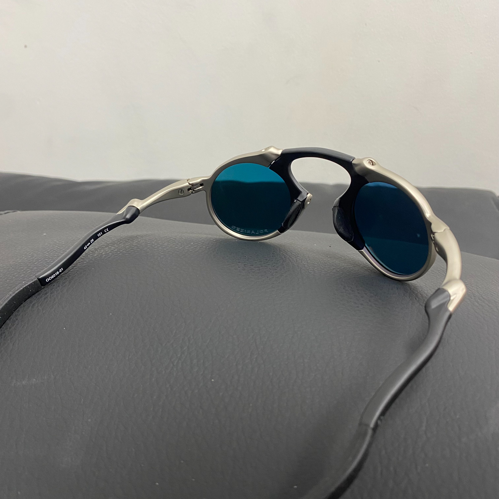 Oakley Madman X Metal Retro Polarized Sunglasses Red Lens Silver Vintage