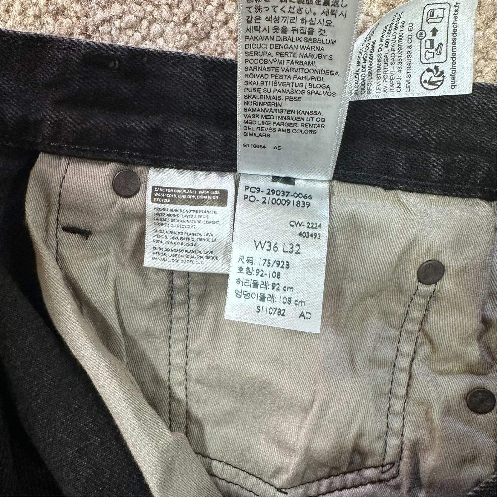 Levi’s premium 568 Loose Straight Jean’s Men’s 36×32 Pants Black Denim Baggy