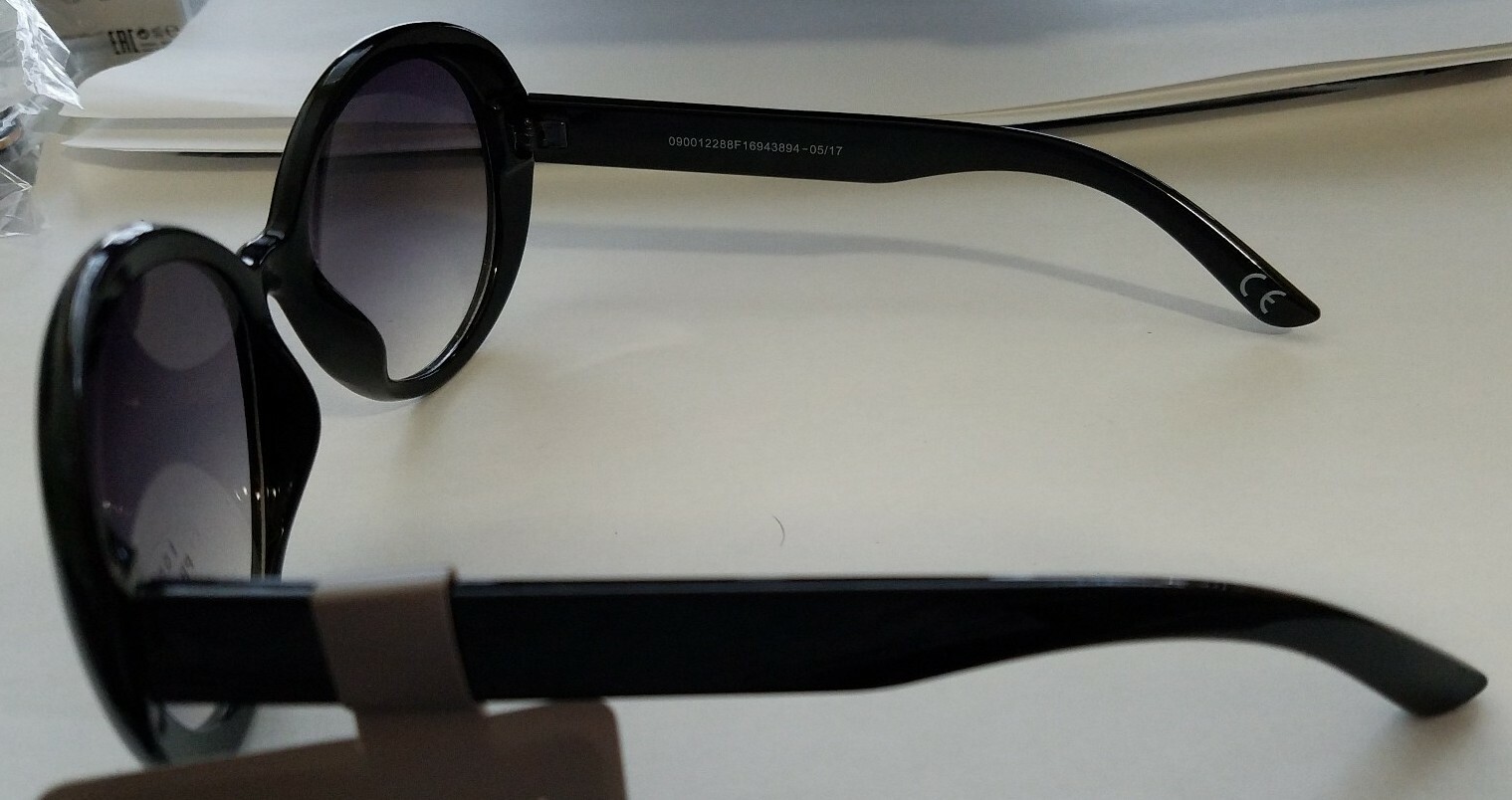 Falls Creek Black Frame Sunglasses 100% UV Protection HL 18 03