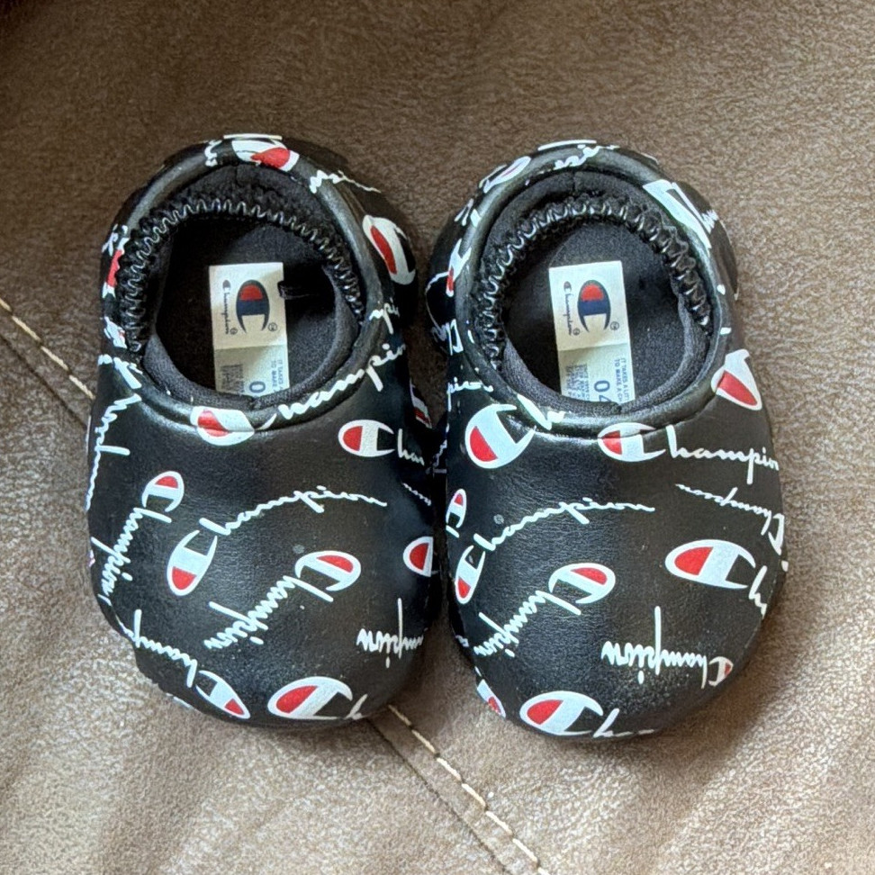 Champion Unisex Baby Slip-On Casual Shoes Black Logo Print US Size 4