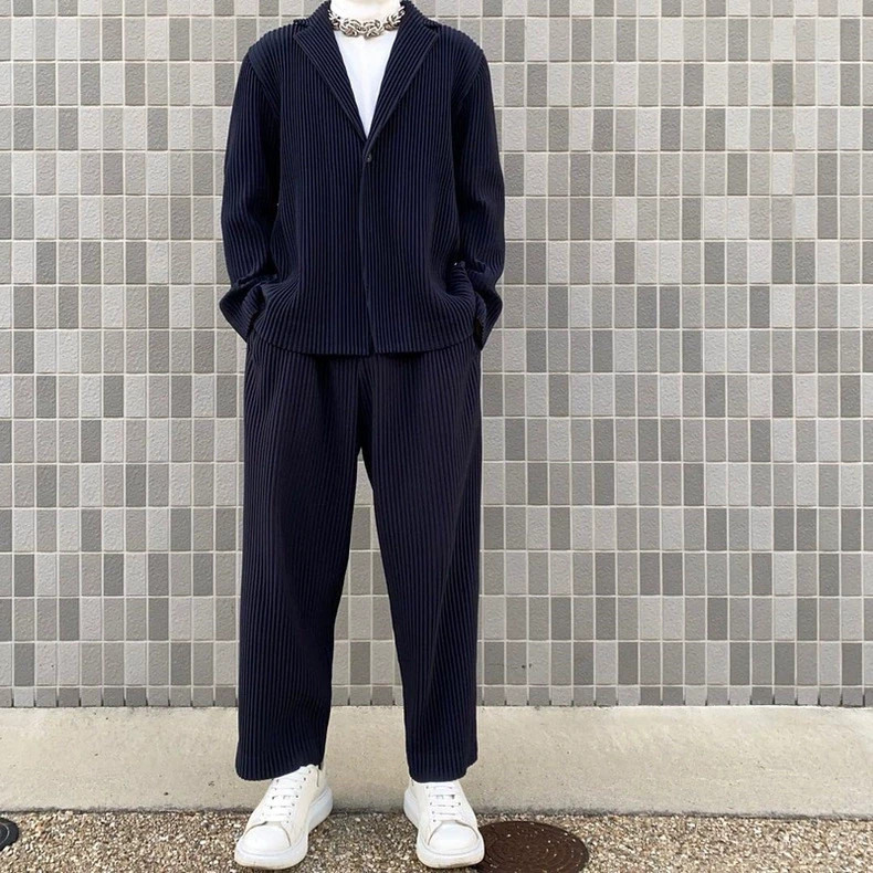 Homme Plisse ISSEY MIYAKE Straight Leg Black Casual Pants