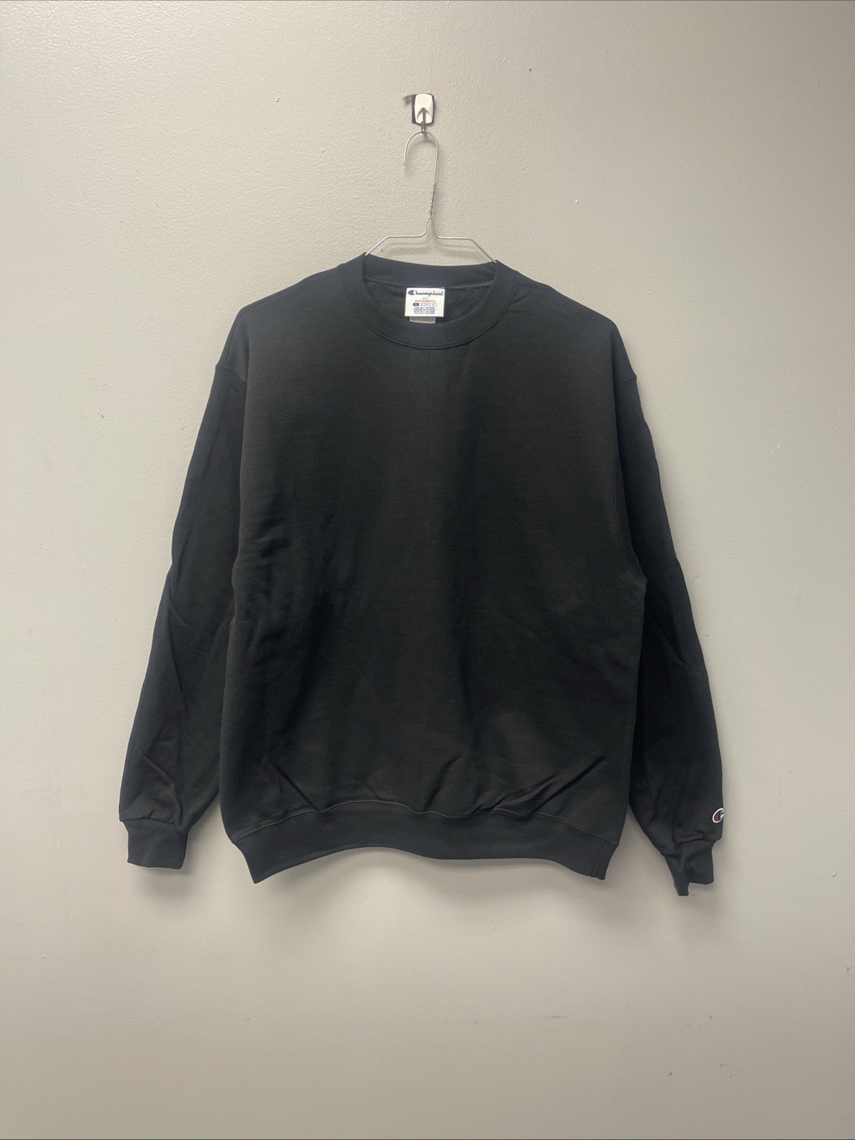 Champion Adult Powerblend Crewneck Sweatshirt – Large. 2 Pack