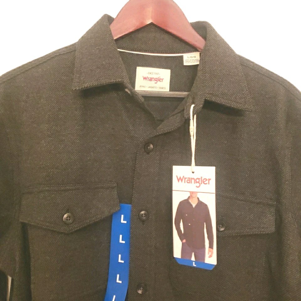 Wrangler Flannel Knit Men’s Shirt Button Down Size: Large 2-Way Stretch,Gray NWT