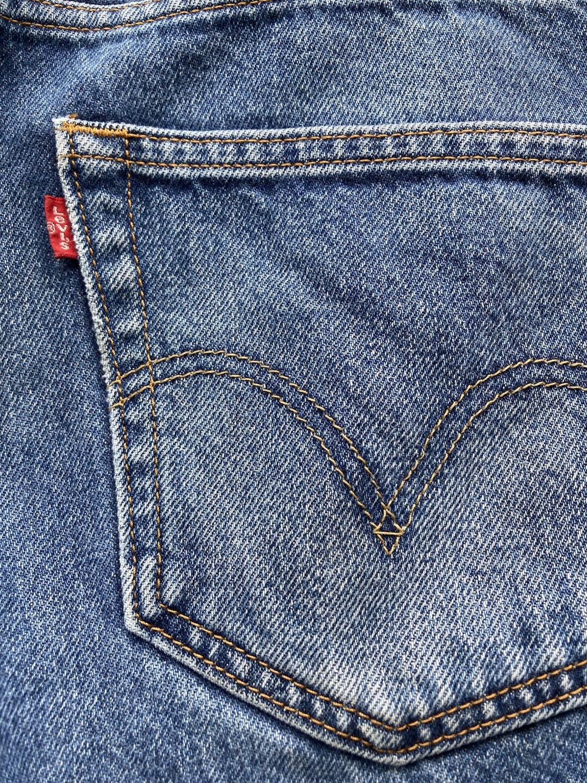 Levi’s 505 Men’s Regular Fit Straight Leg Blue Denim Cotton Jeans Mid Rise