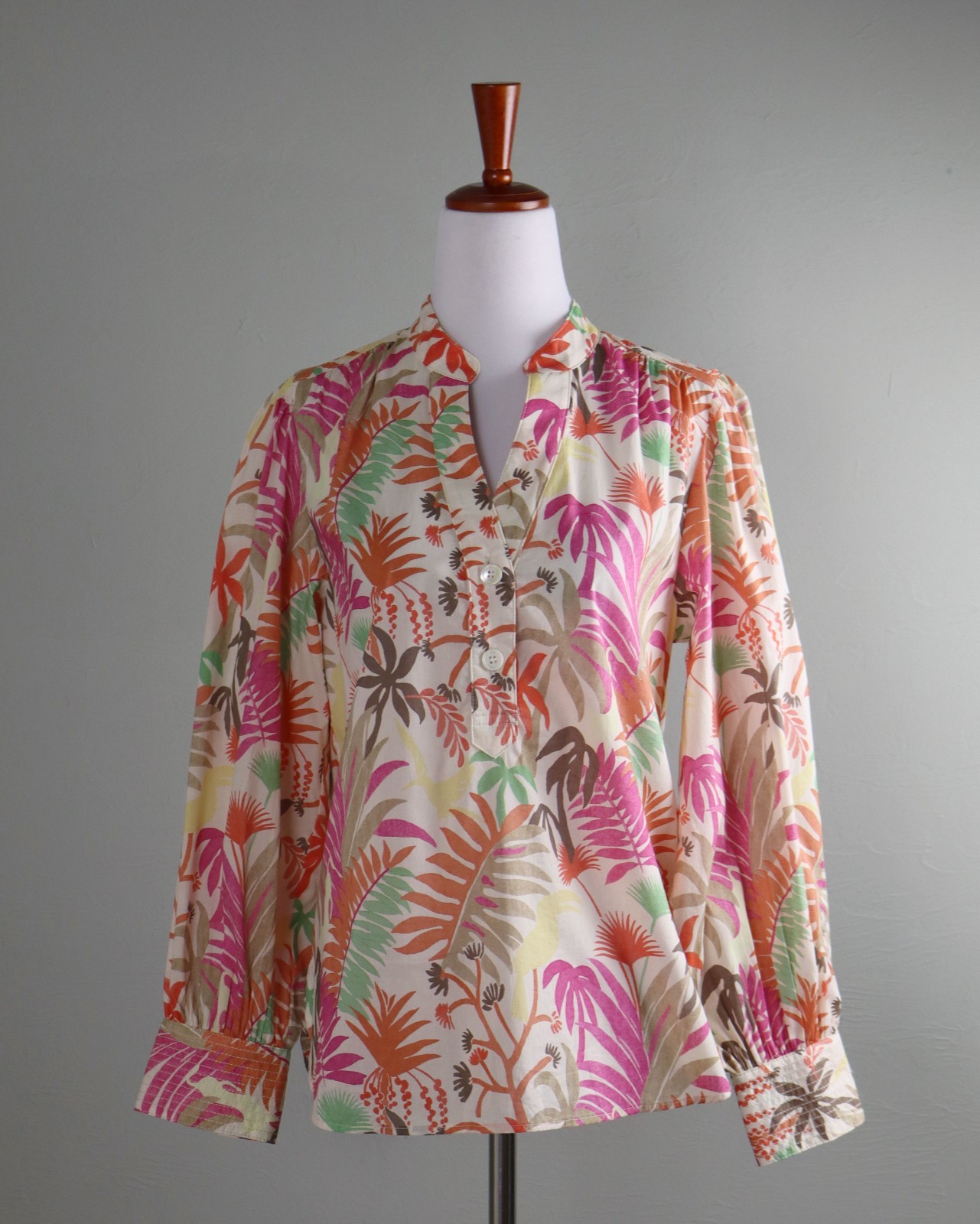 J. MCLAUGHLIN NWT $188 Rashell Jungle Melody Floral Shirt Top Size Small