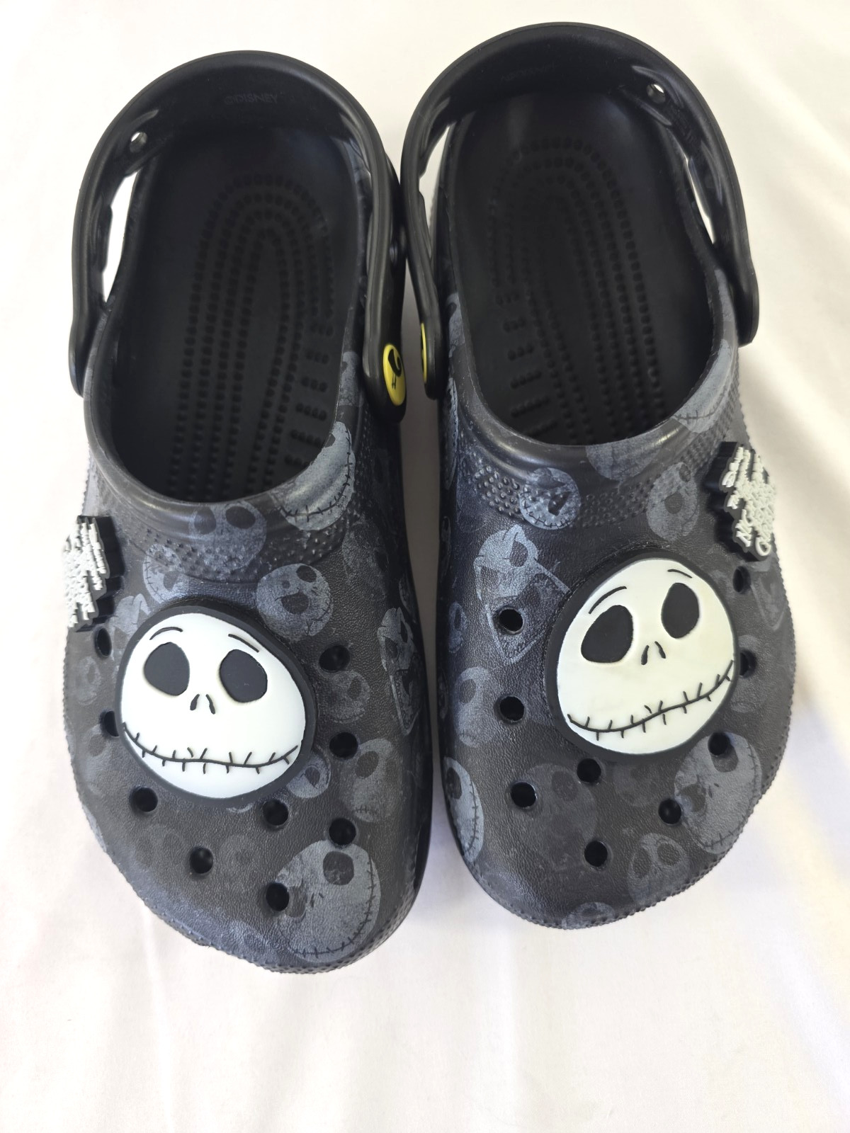 Crocs Disney’s Nightmare Before Christmas Jack Skellington Glow in the Dark W6M4
