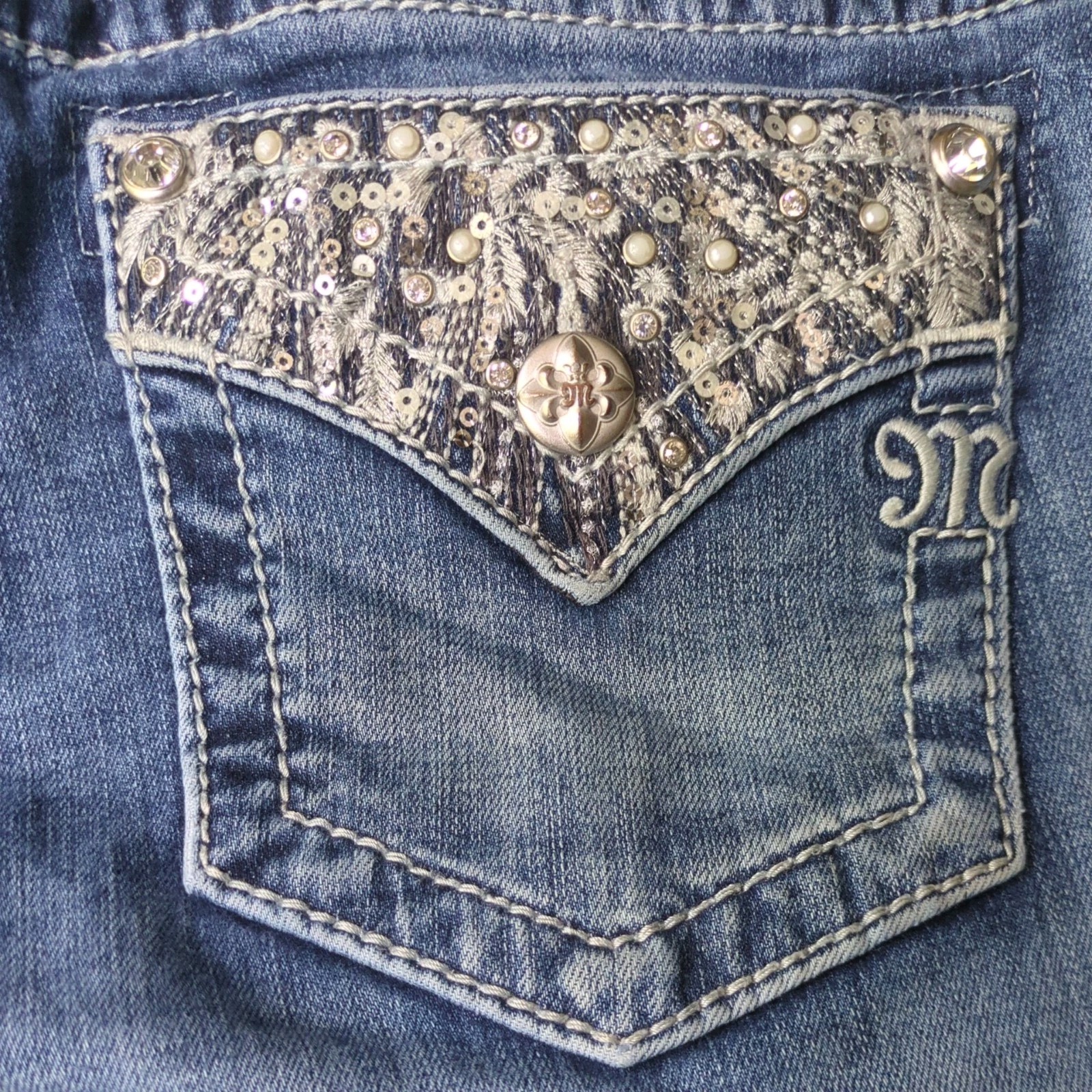 Miss Me Signature Slim Boot Low-Rise Women’s Jeans 29×30 Embellished Rhinestone