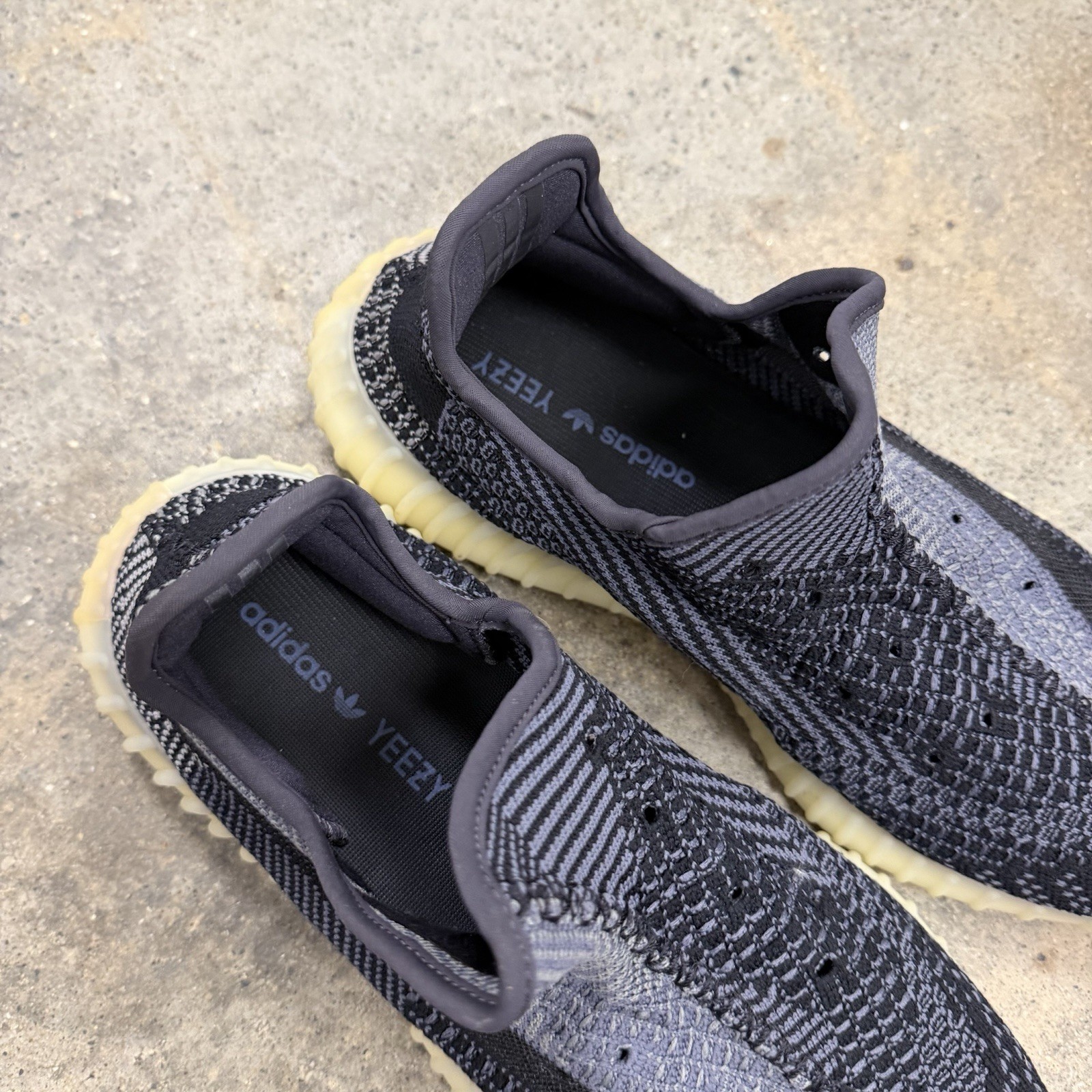 Adidas Yeezy Boost 350 V2 Carbon Mens Size 12 Black Grey Sneakers Boost B37571