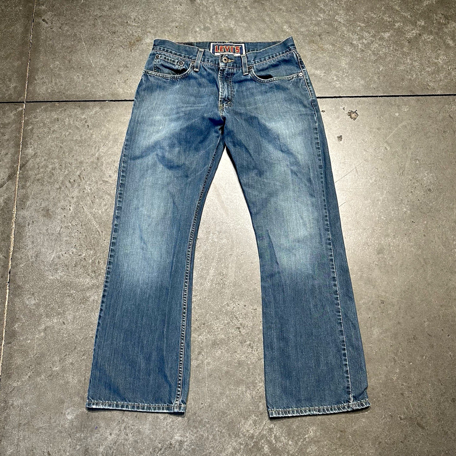 Levi’s 527 Low Bootcut Blue Medium Wash Denim Jeans Size 32