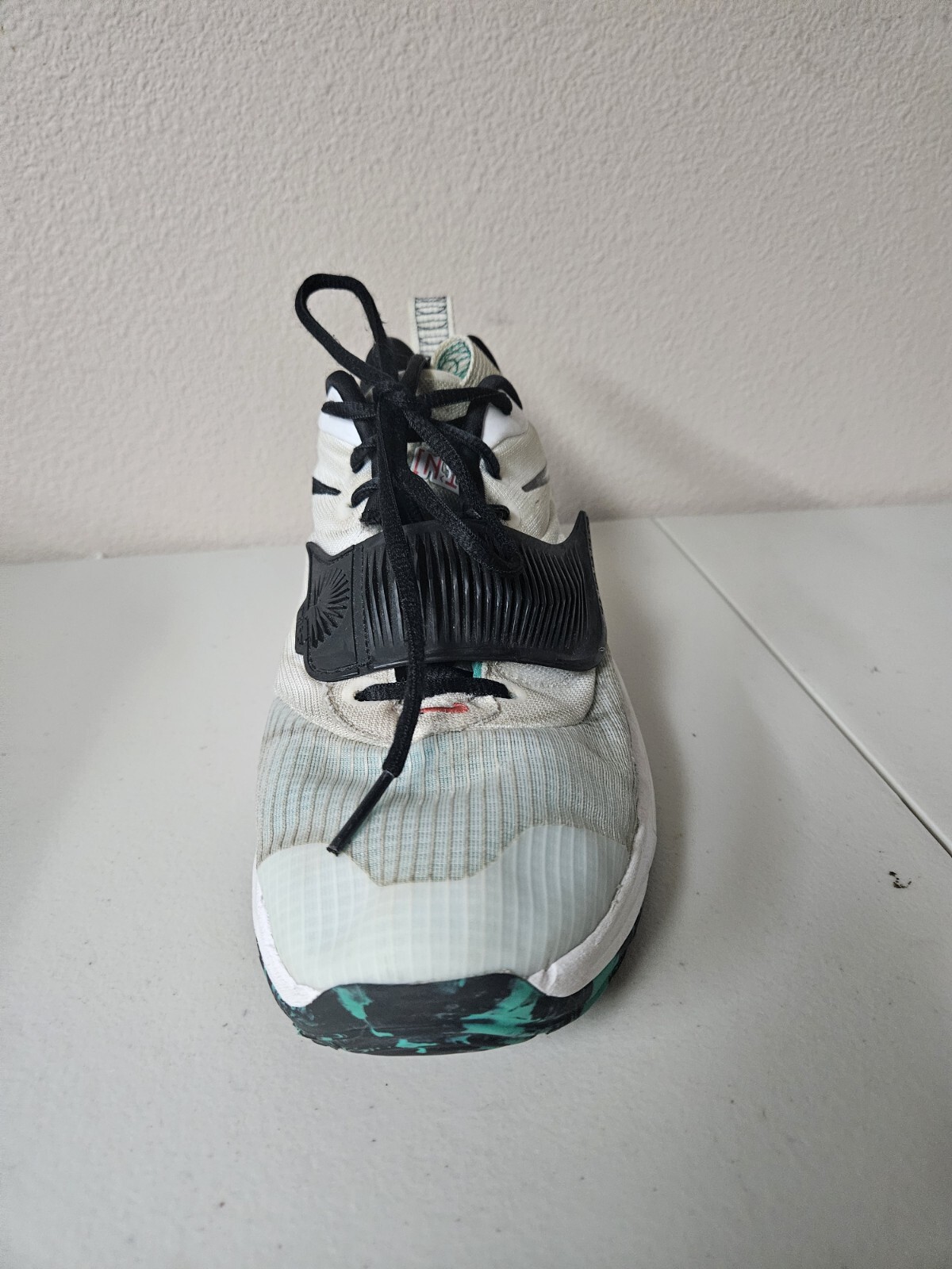 Nike Freak 3 White Black Clear Emerald Youth 7Y Giannis (DB4158 101) Shoes