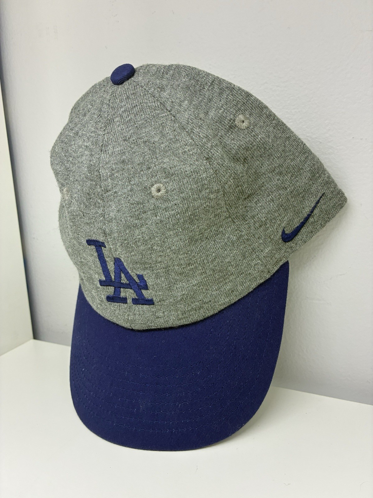 Nike Heritage 86 Dri Fit LA Dodgers Baseball Cap Hat Adjustable OS Gray Blue