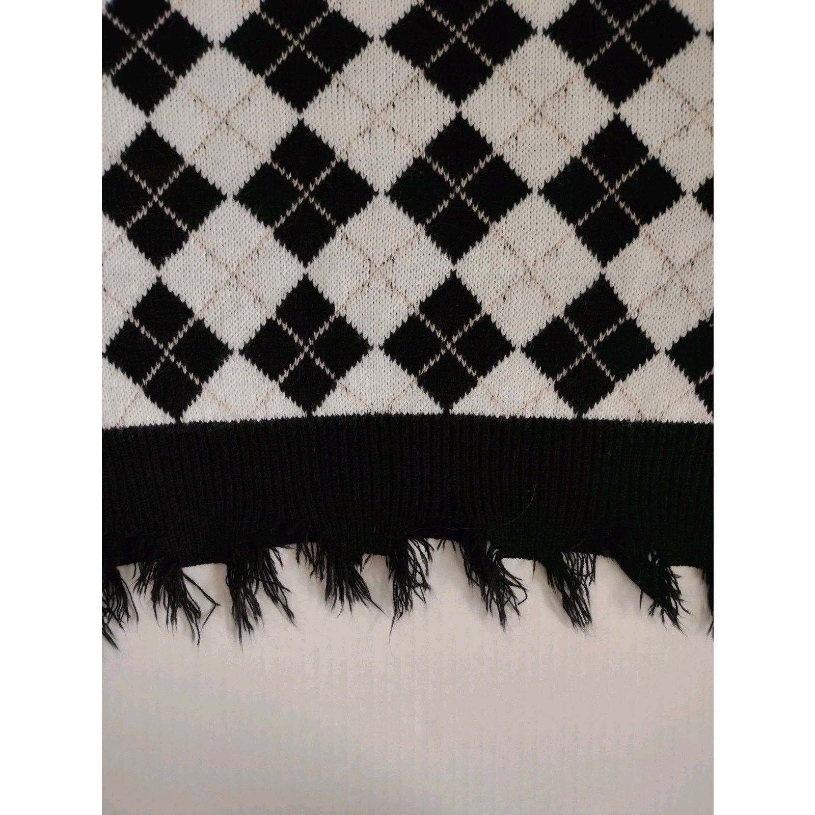 Copied – Just Polly New York Knit Argyle Cropped Fringe Sweater Women’s Size S