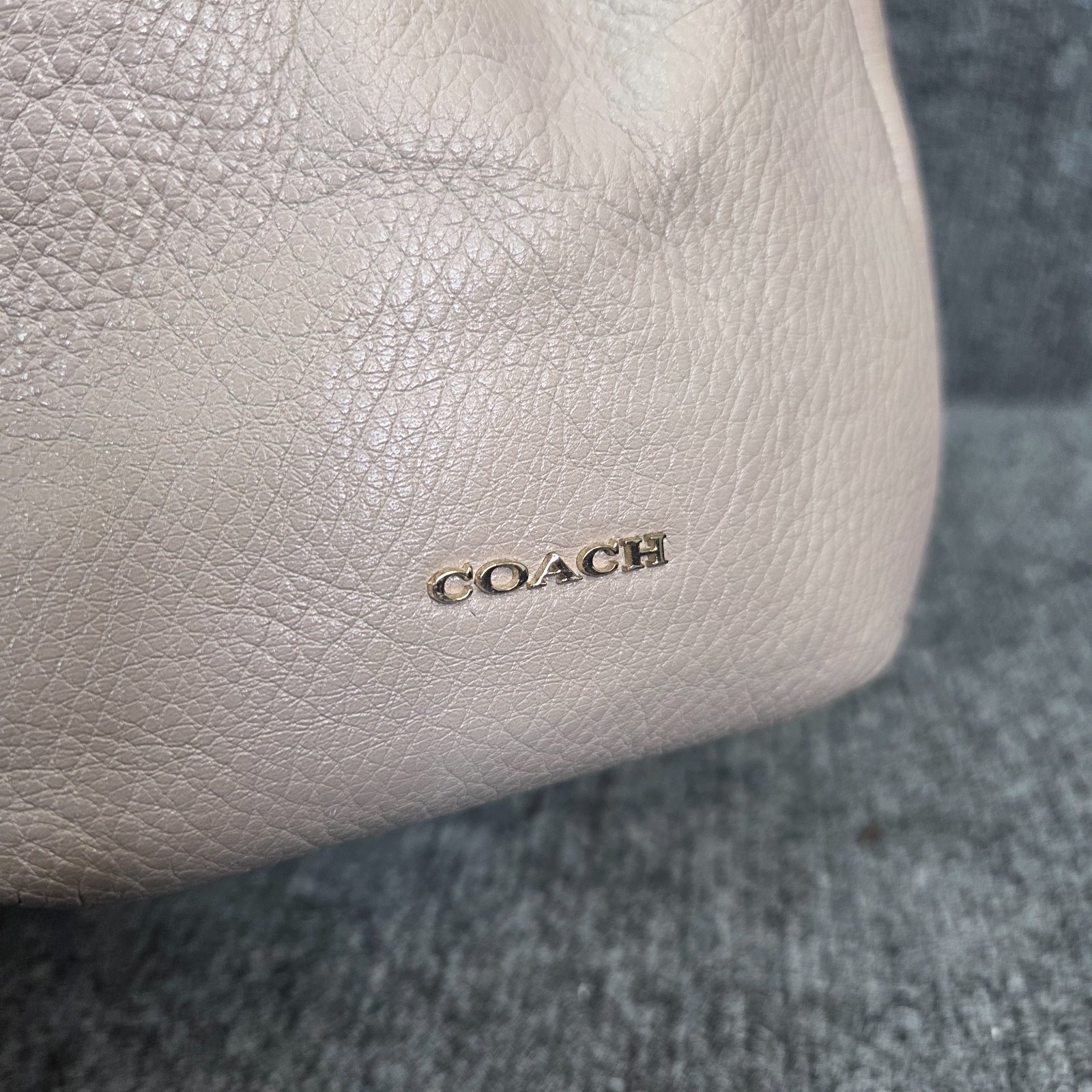 Coach Bag 26224 Madison Pebbled Leather Phoebe Shoulder Bag Taupe Preowned Clean