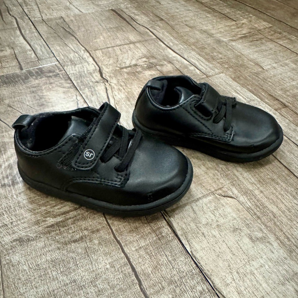 Stride Rite Giles Toddler Shoes Black Stretch NWOT Size 4W